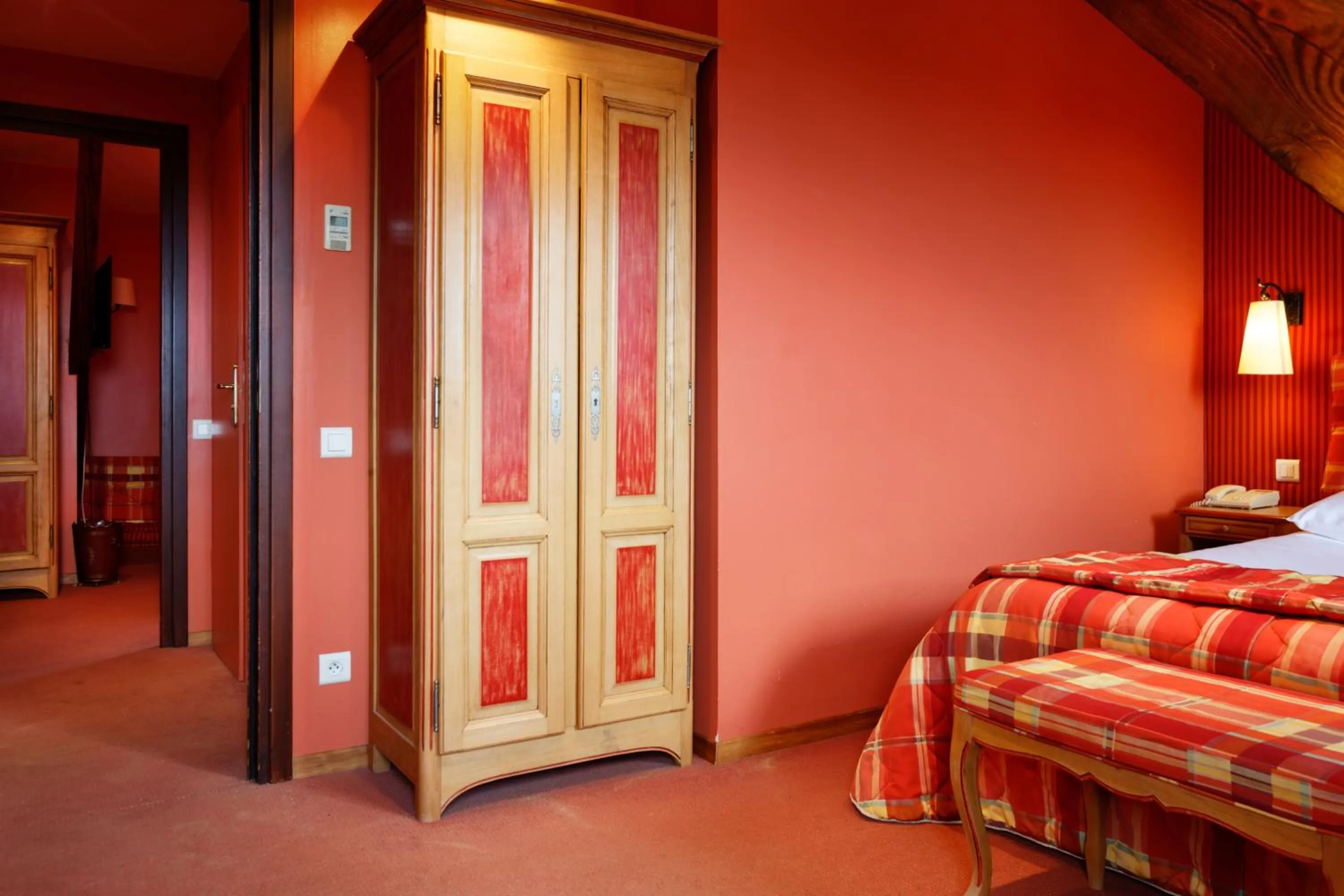 Bedroom, Bed in Logis Hôtel Beauséjour Colmar