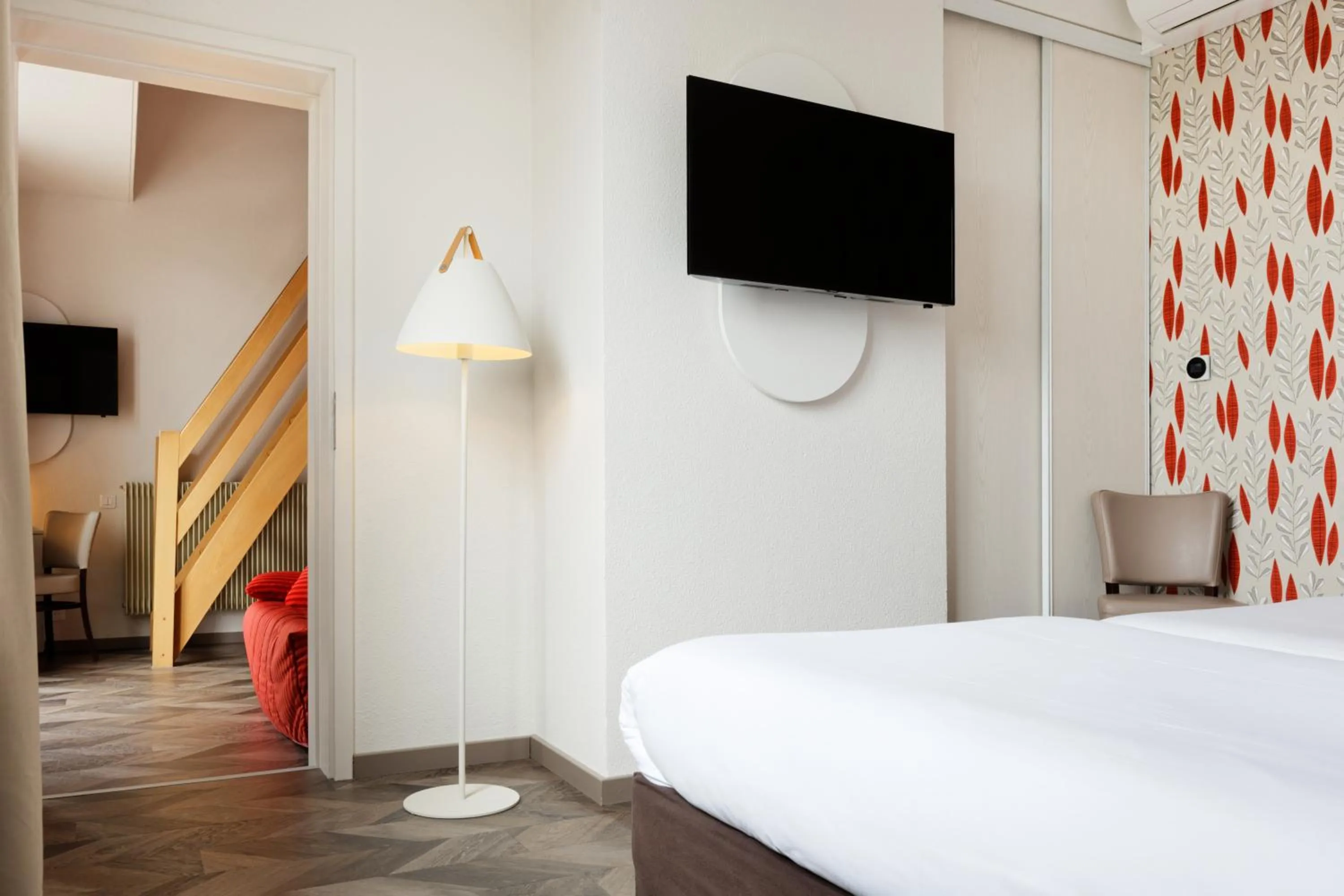 Bedroom, Bed in Logis Hôtel Beauséjour Colmar