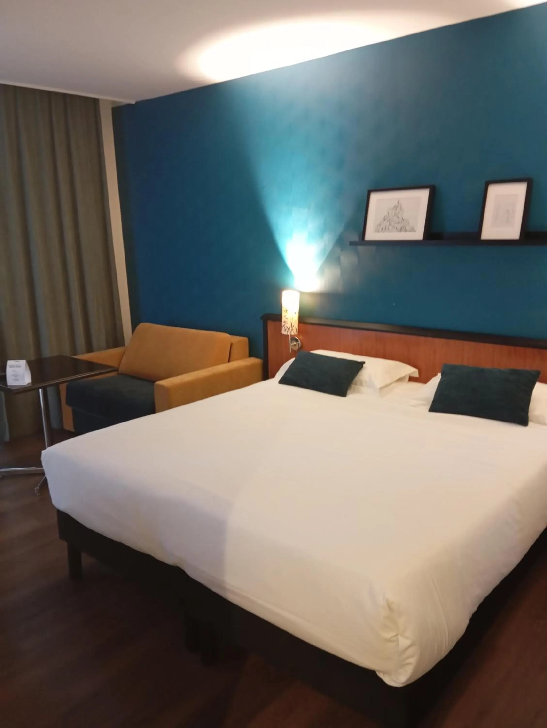 Photo of the whole room, Bed in The Originals Boutique, Grand Hôtel Saint-Pierre, Aurillac