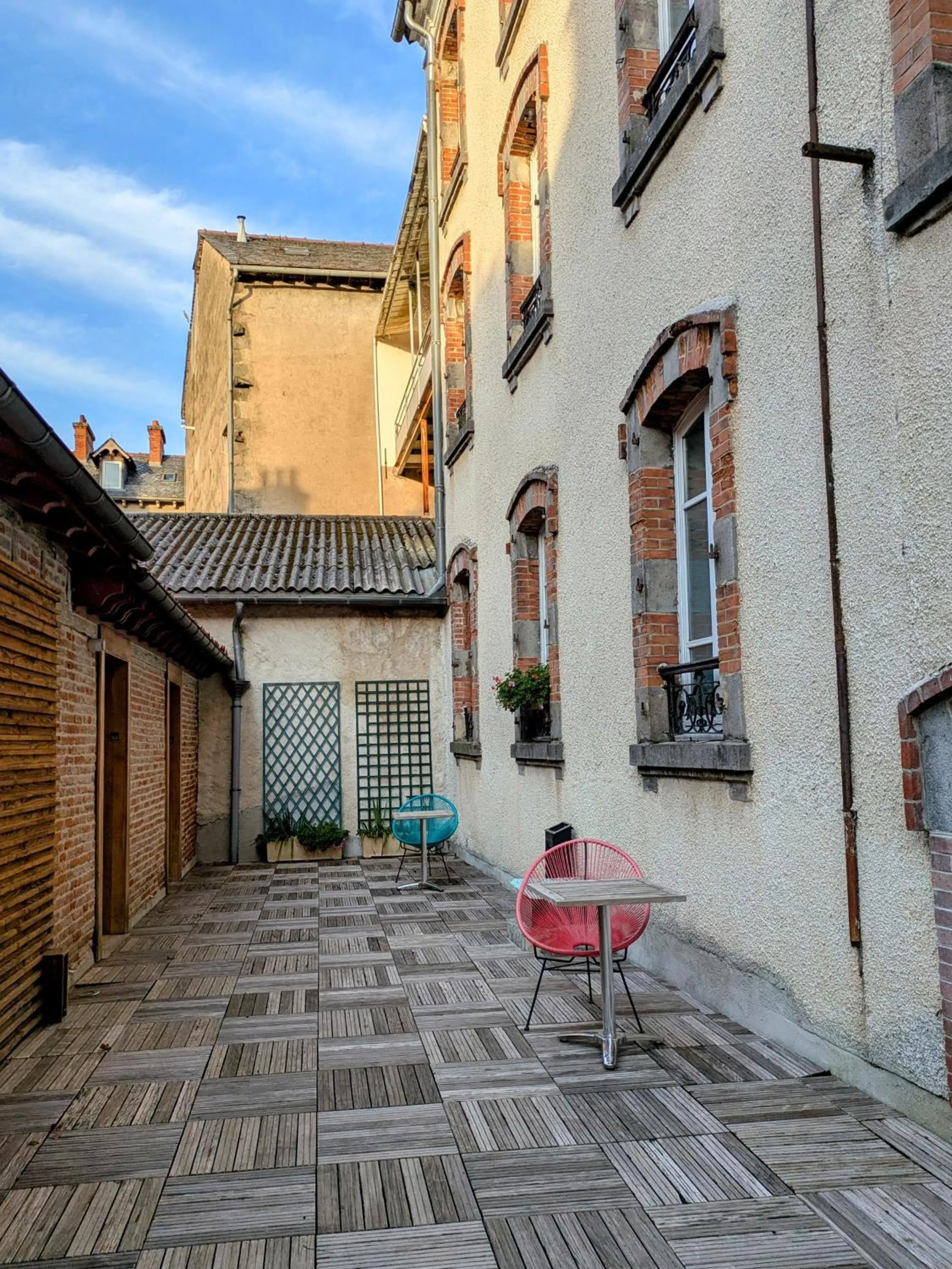 Facade/entrance in The Originals Boutique, Grand Hôtel Saint-Pierre, Aurillac