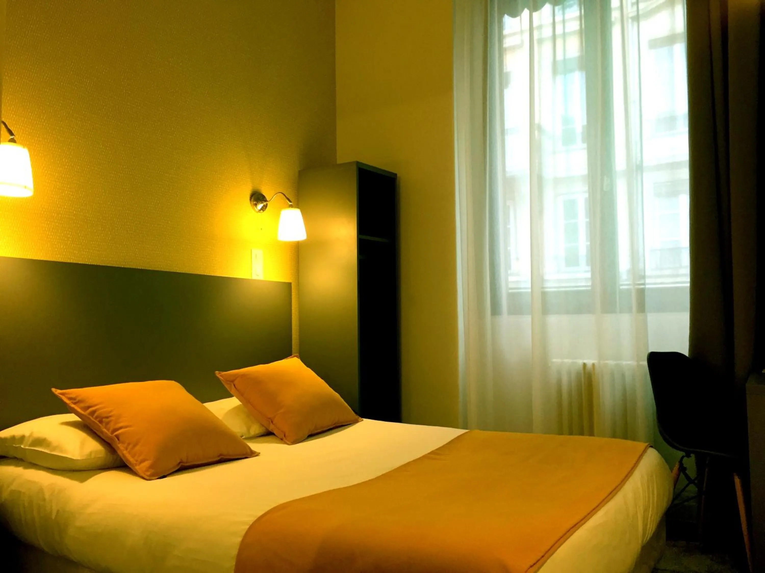 Bedroom, Bed in Au Patio Morand