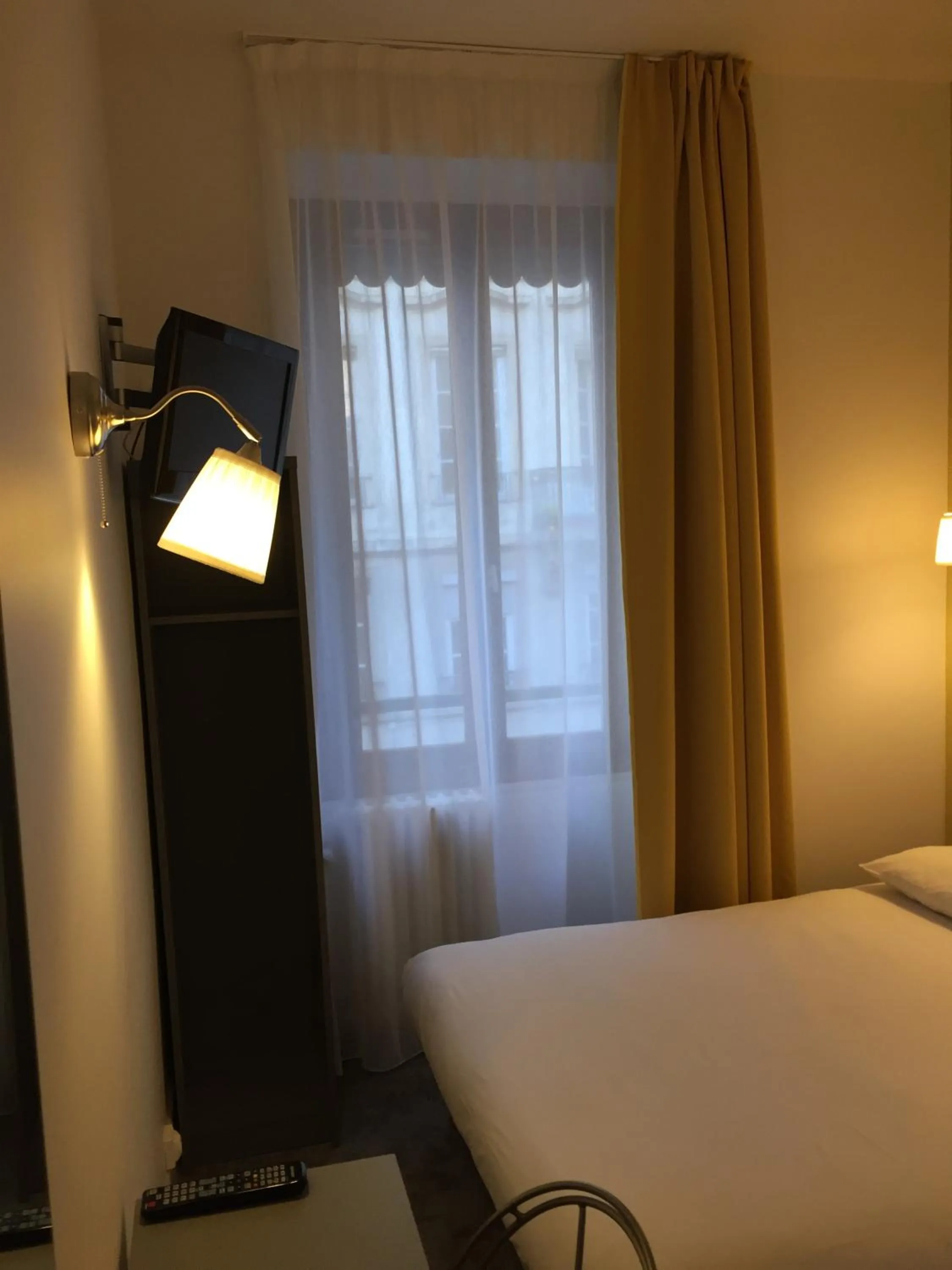 Bedroom, Bed in Au Patio Morand