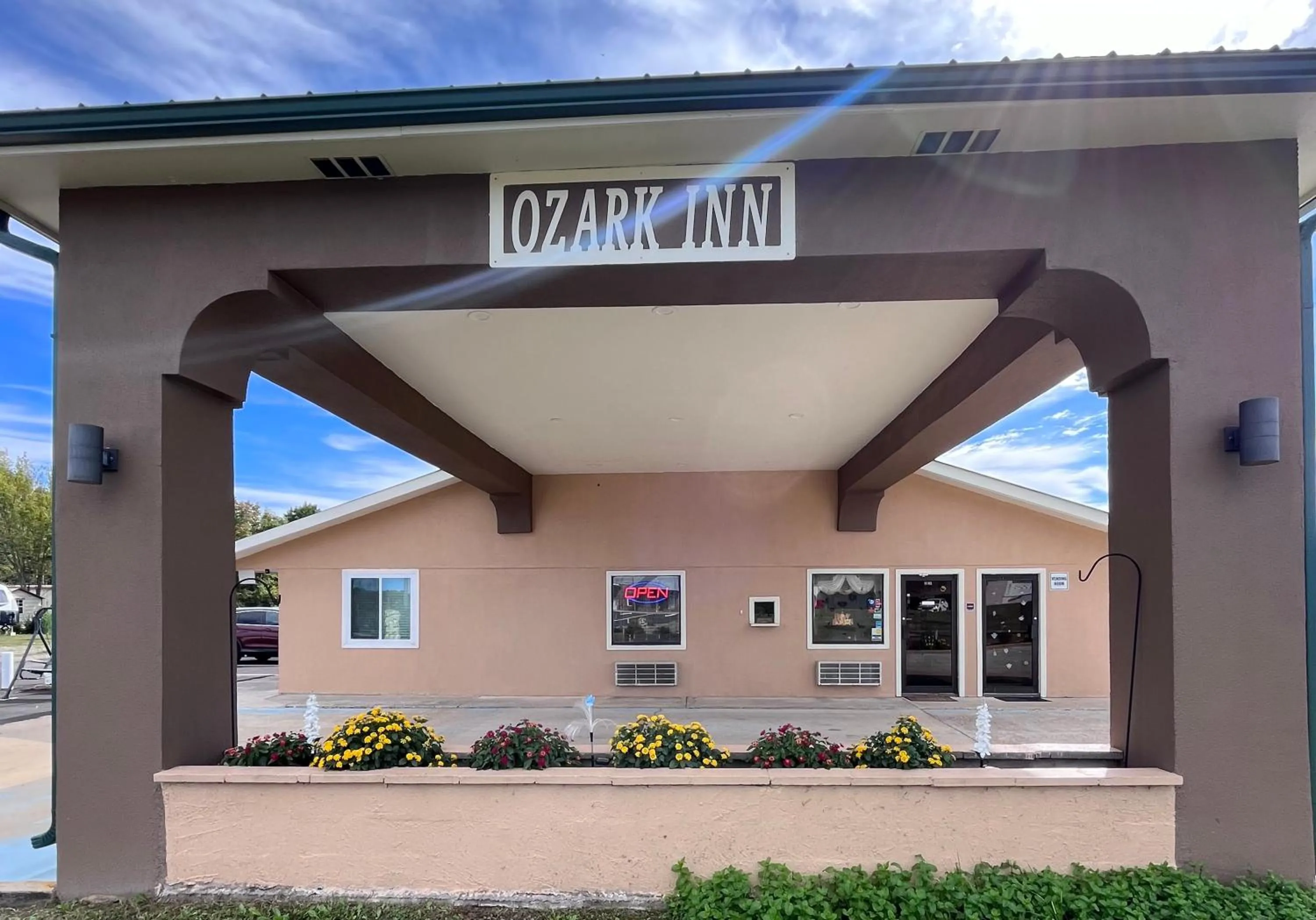 Property logo or sign in Ozark Inn