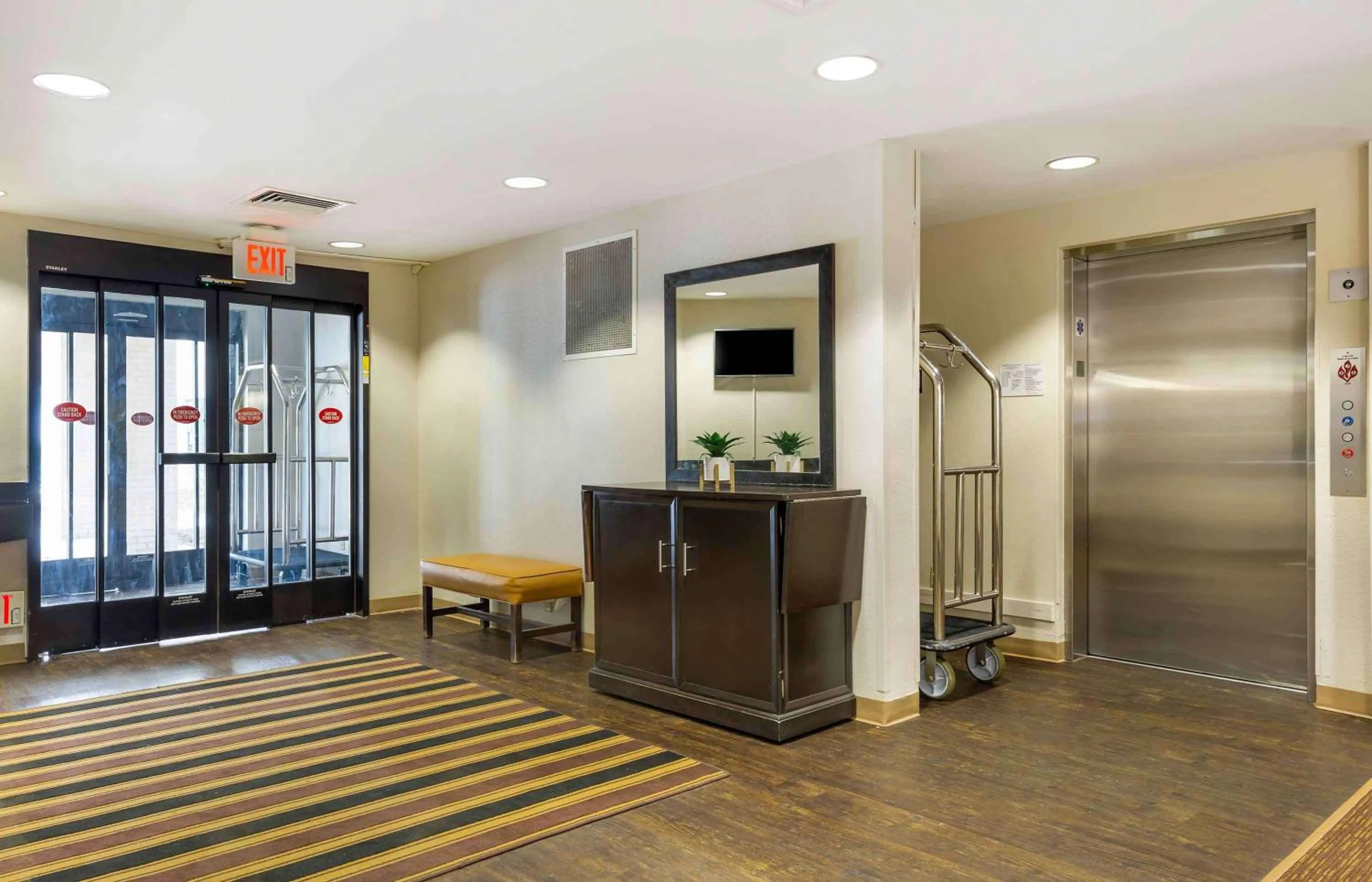 Lobby or reception in Extended Stay America Suites - Boston - Tewksbury