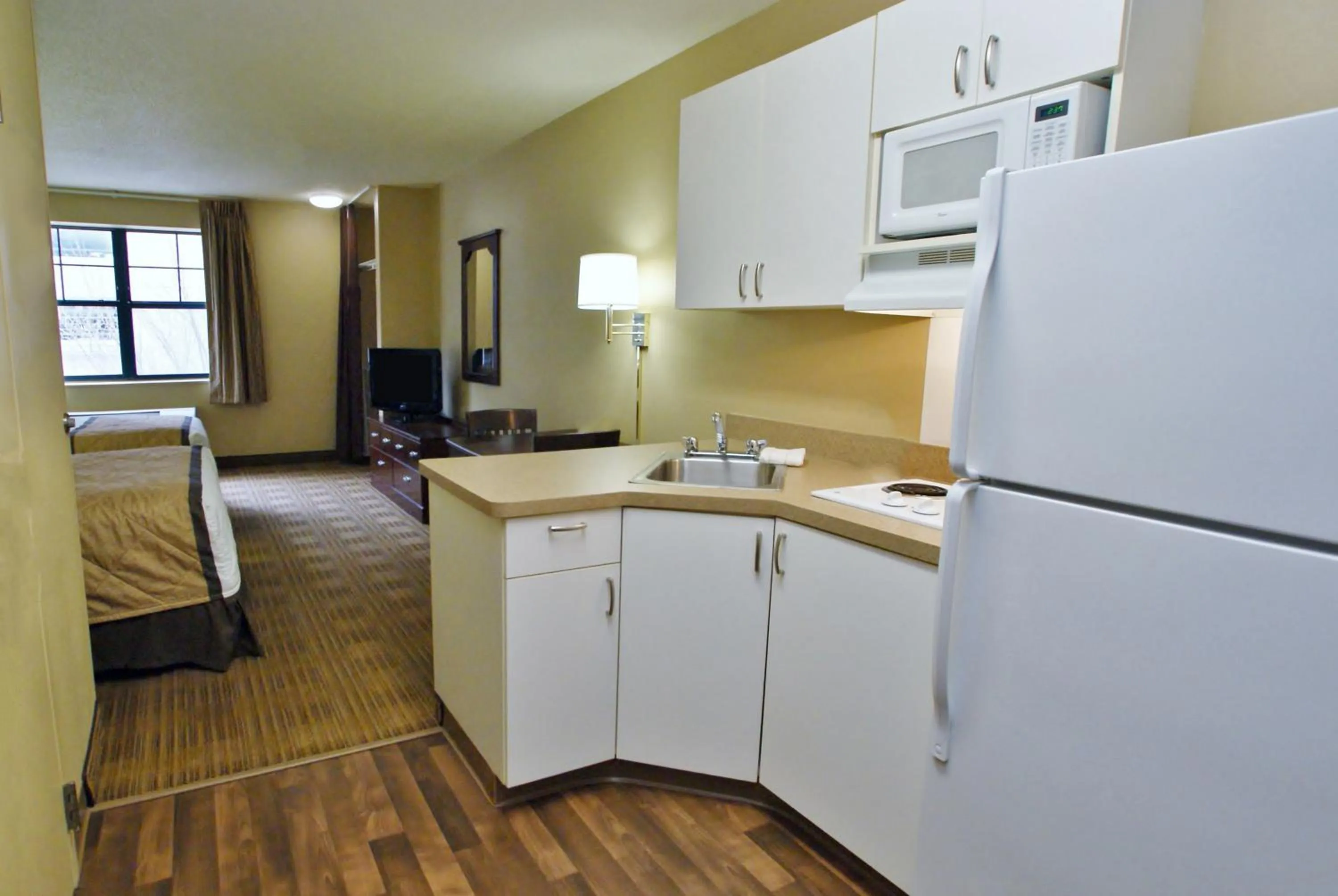 Kitchen or kitchenette in Extended Stay America Suites - Portland - Scarborough