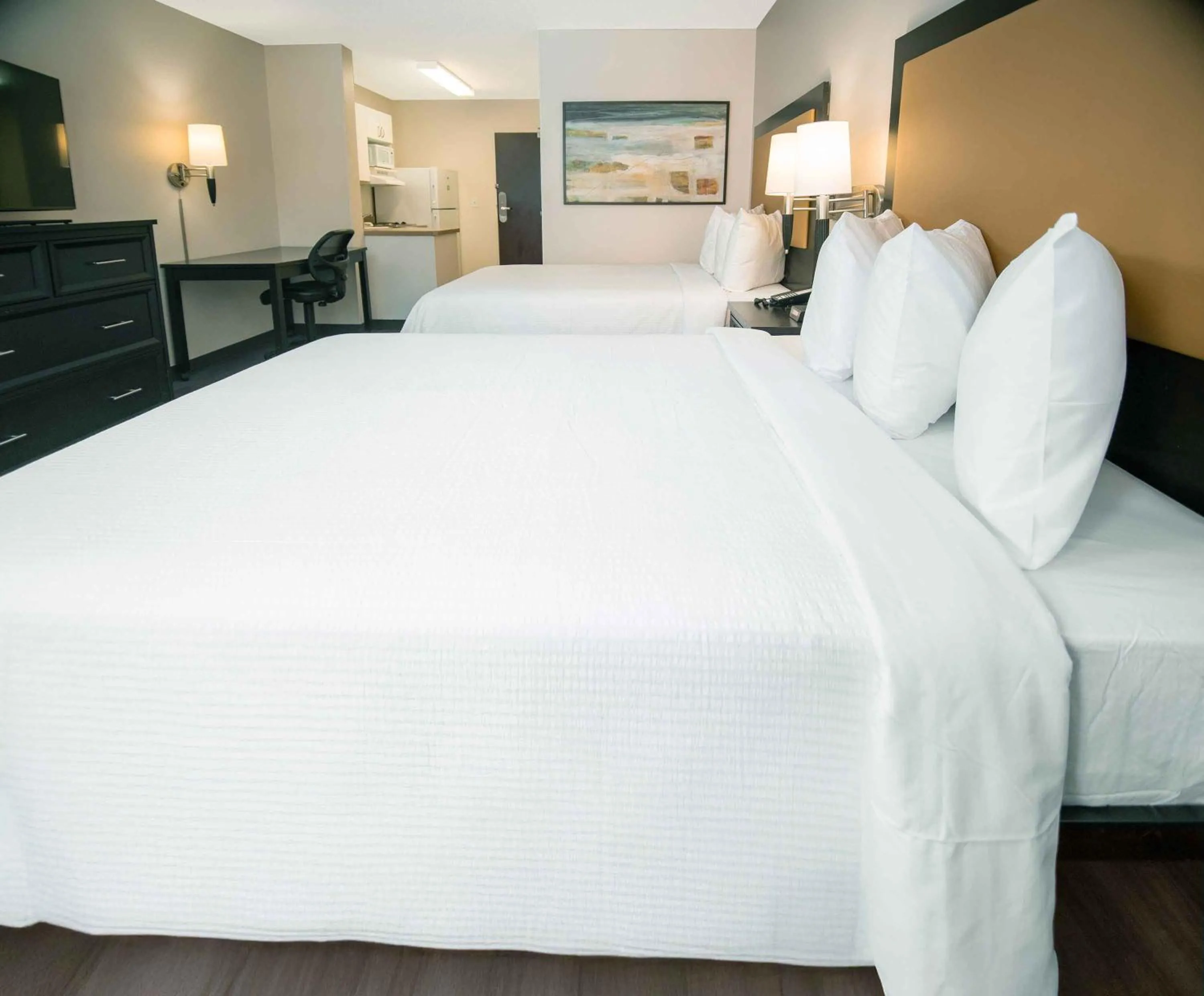 Bed in Extended Stay America Suites - Portland - Scarborough
