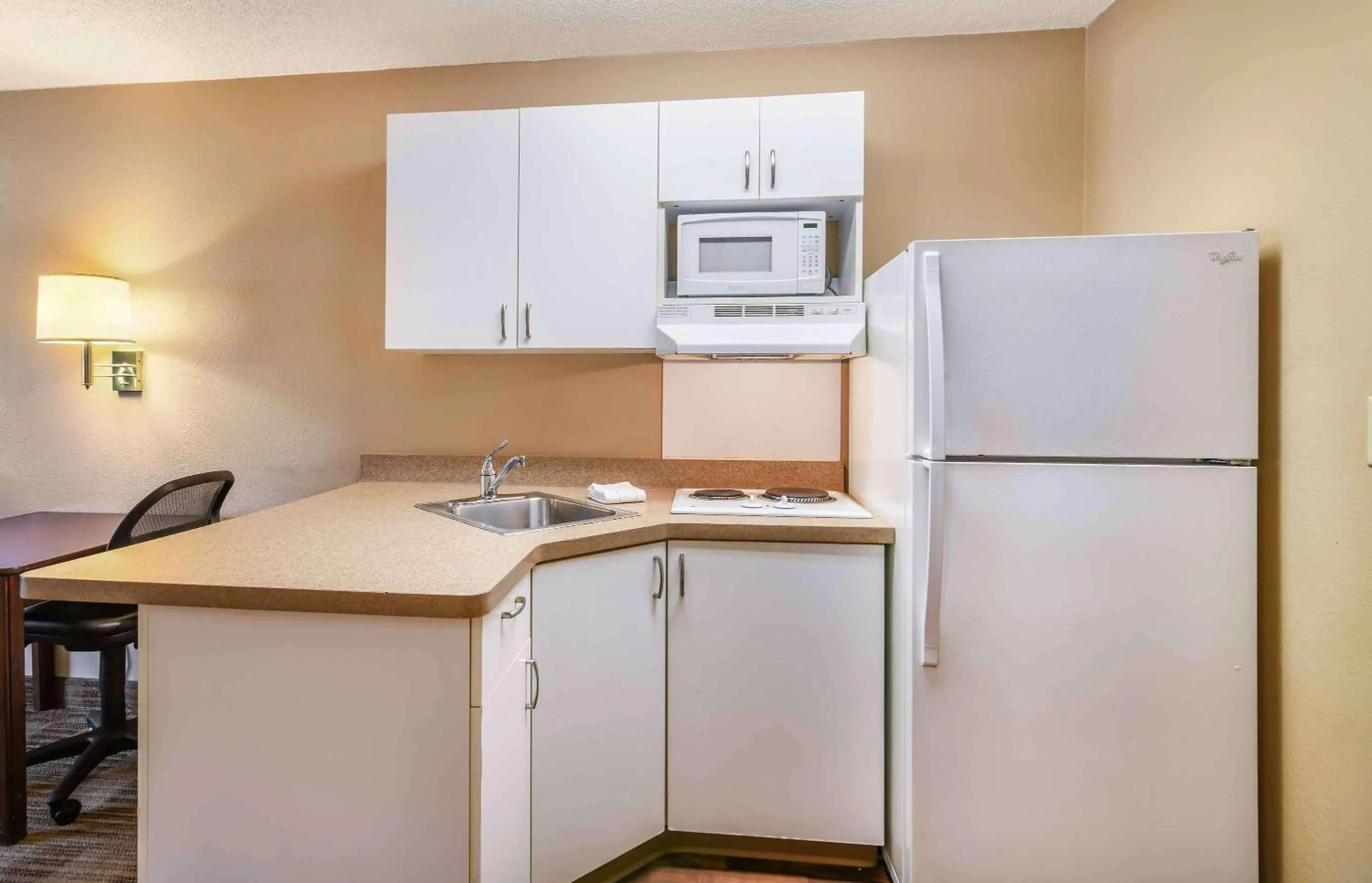 Kitchen or kitchenette in Extended Stay America Suites - Portland - Scarborough
