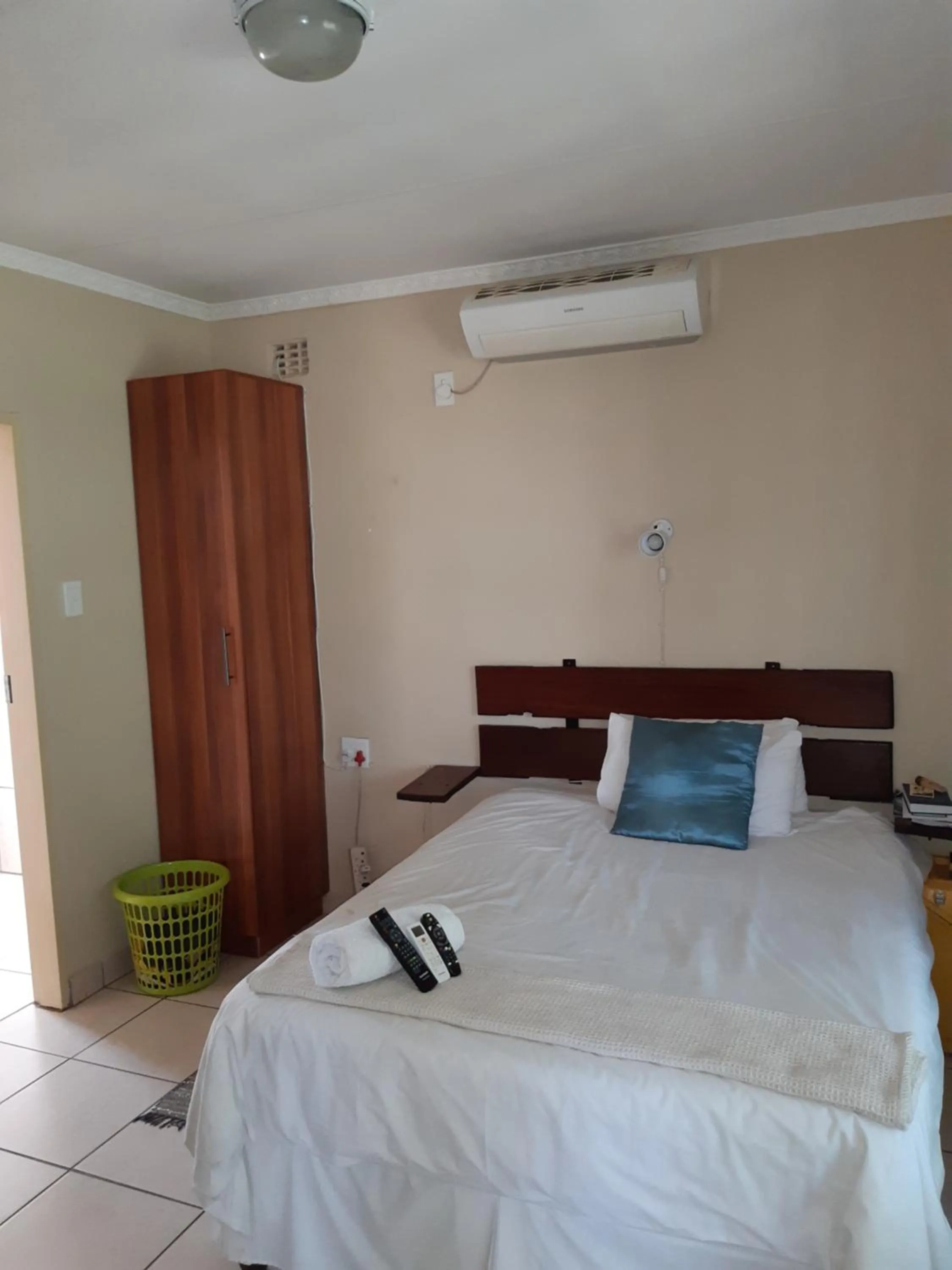 Bed in Lepha Guest House