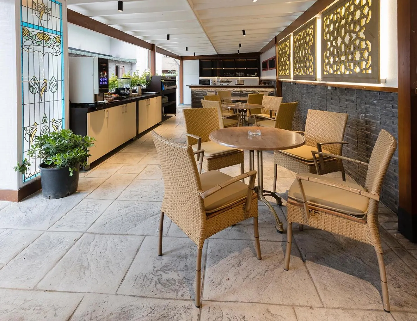 Food and drinks in Princess Residence