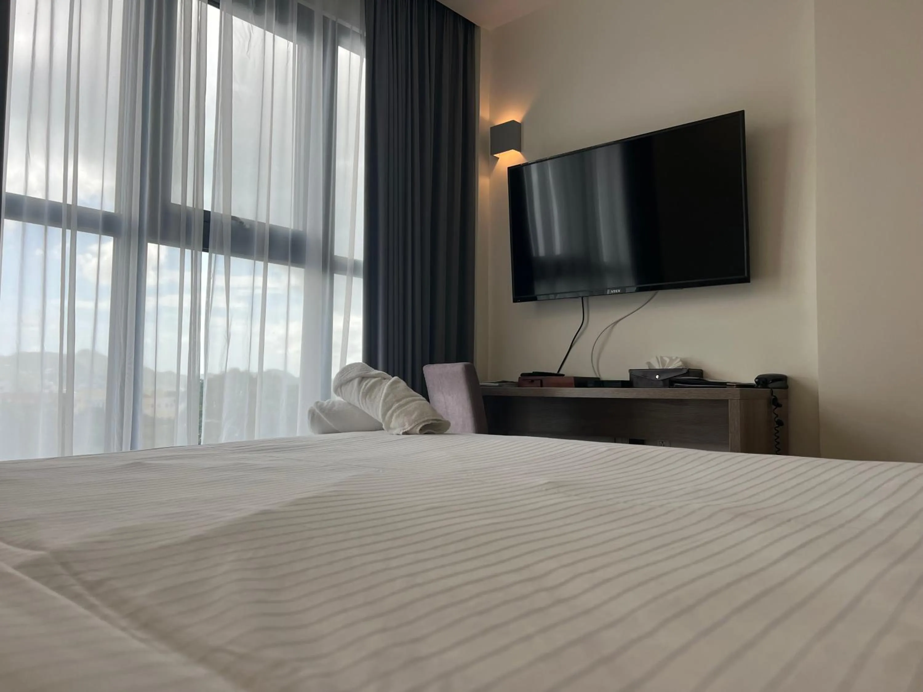 Bed in Adonis Cupecoy