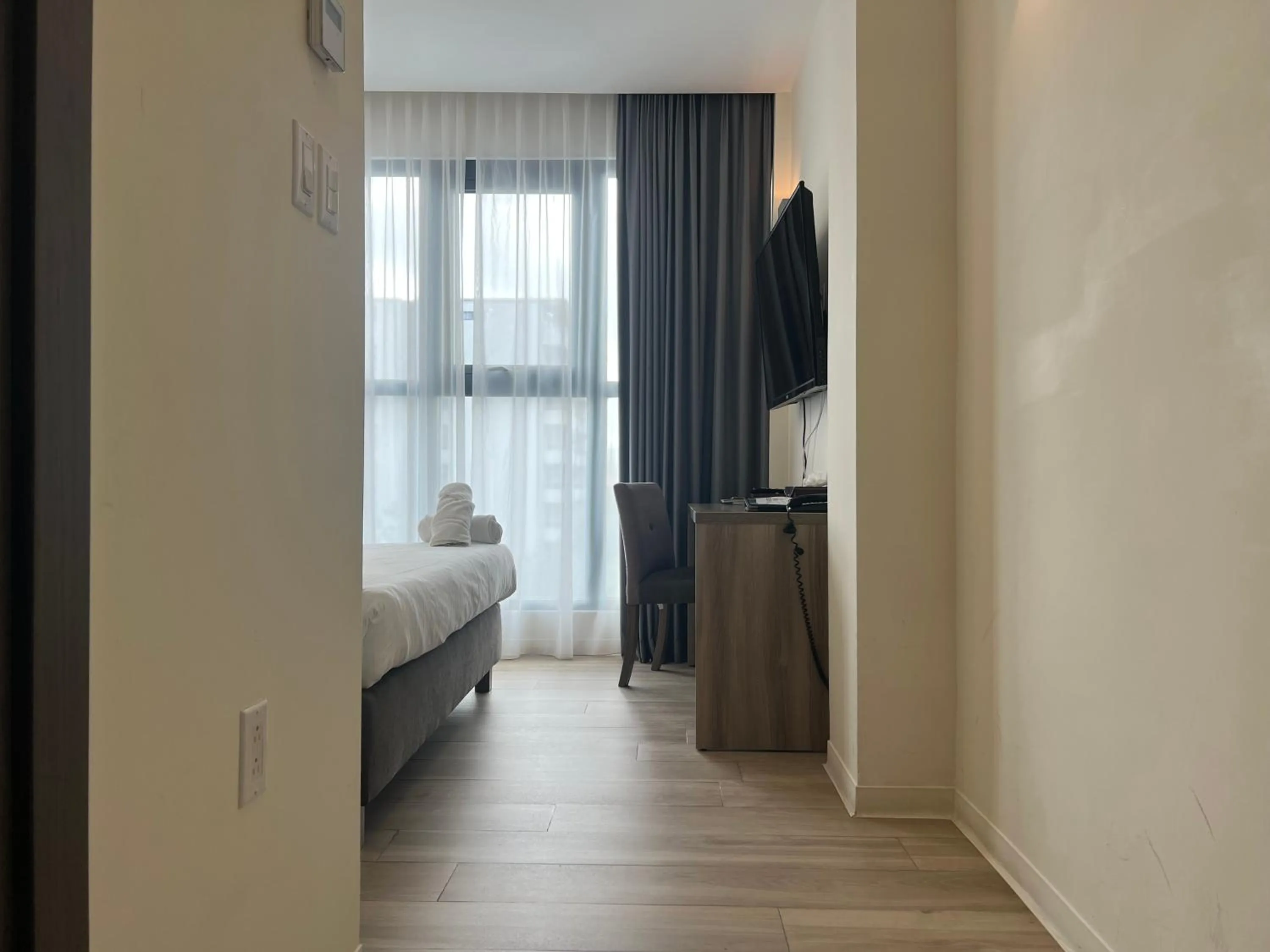 Bed in Adonis Cupecoy