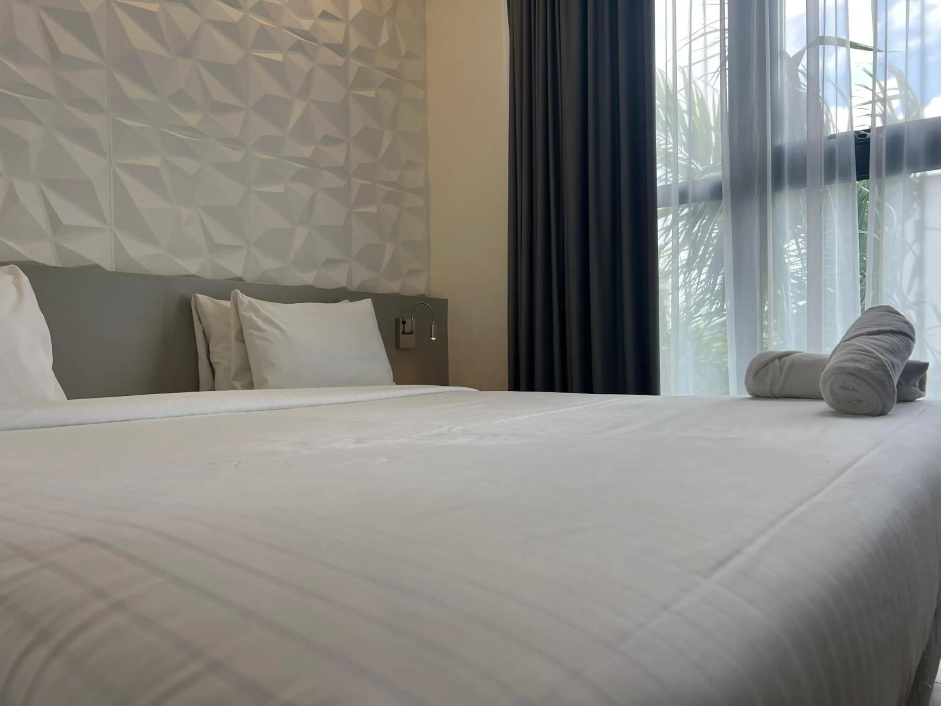 Bed in Adonis Cupecoy