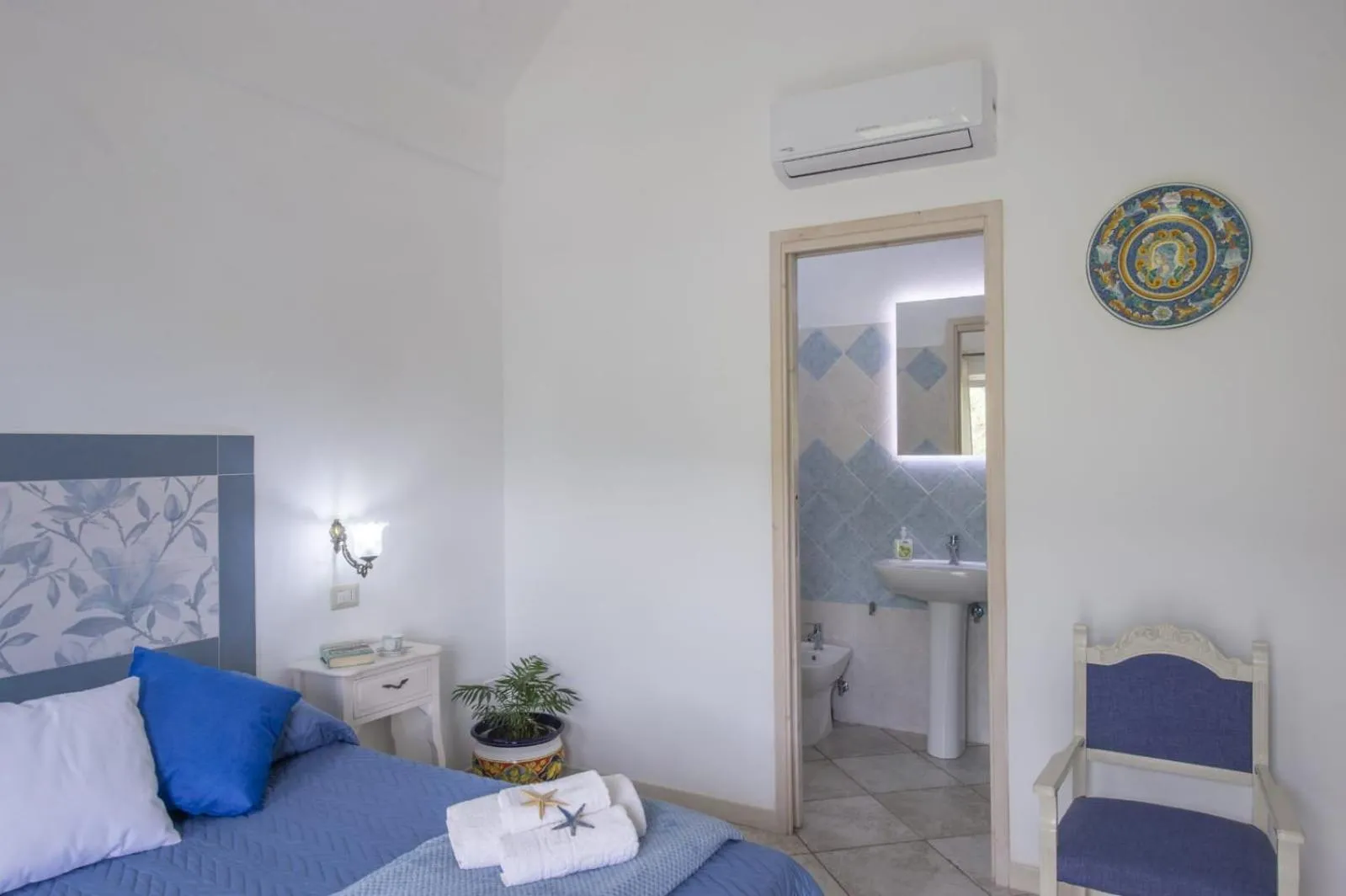 Bedroom in Il Mandorlo