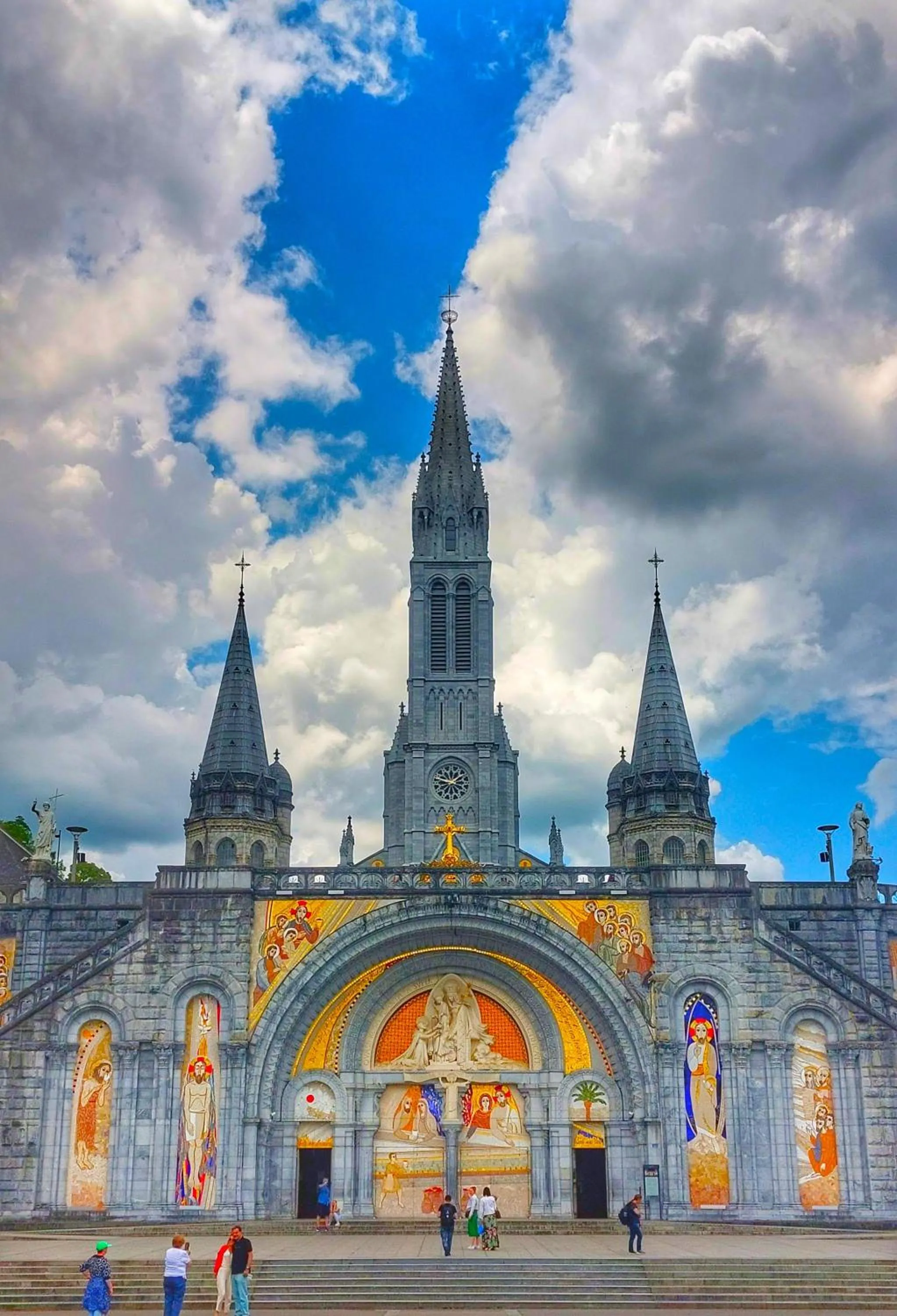 Nearby landmark in Hôtel Christina Lourdes