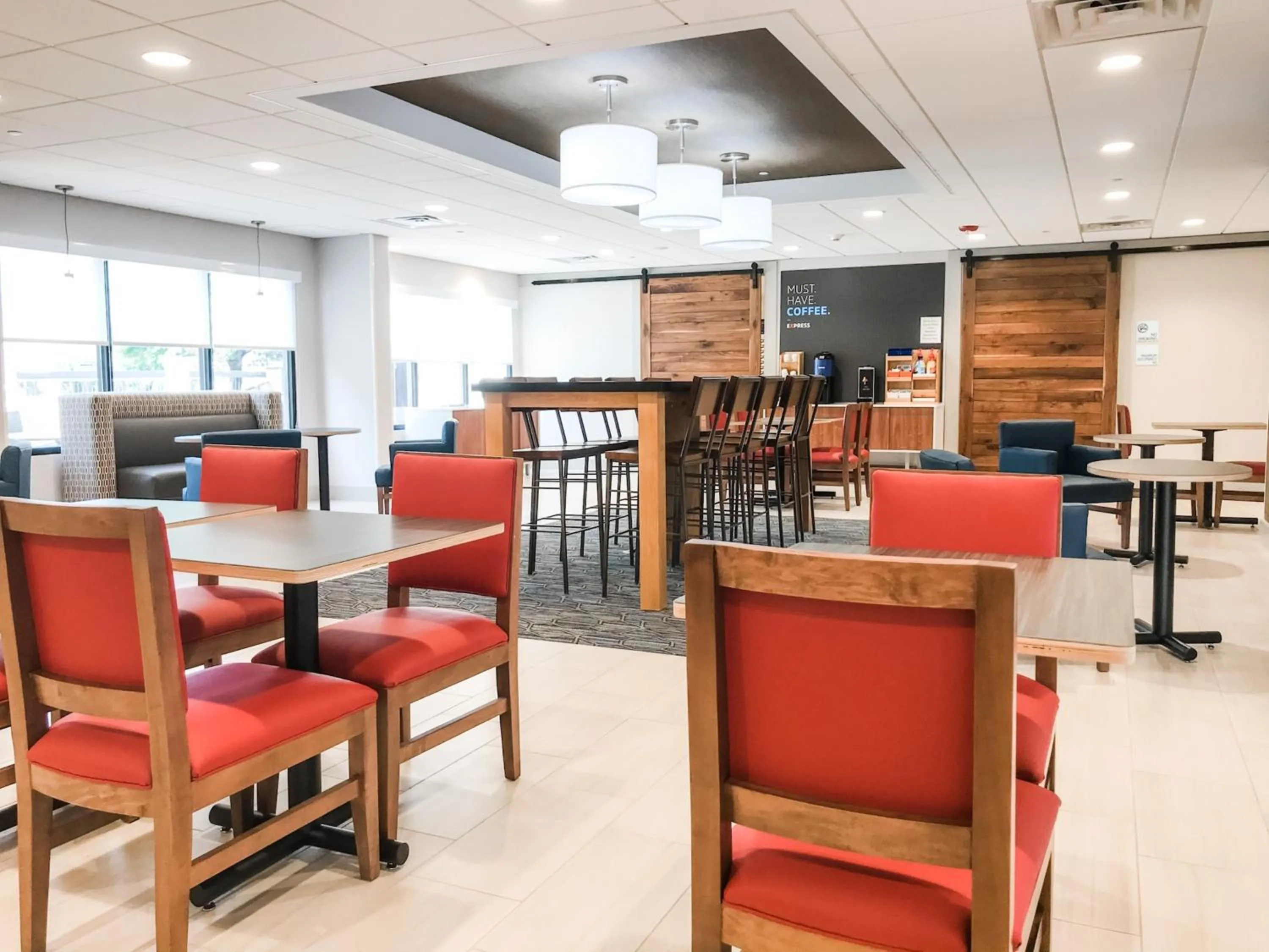 Property building in Holiday Inn Express Statesboro by IHG