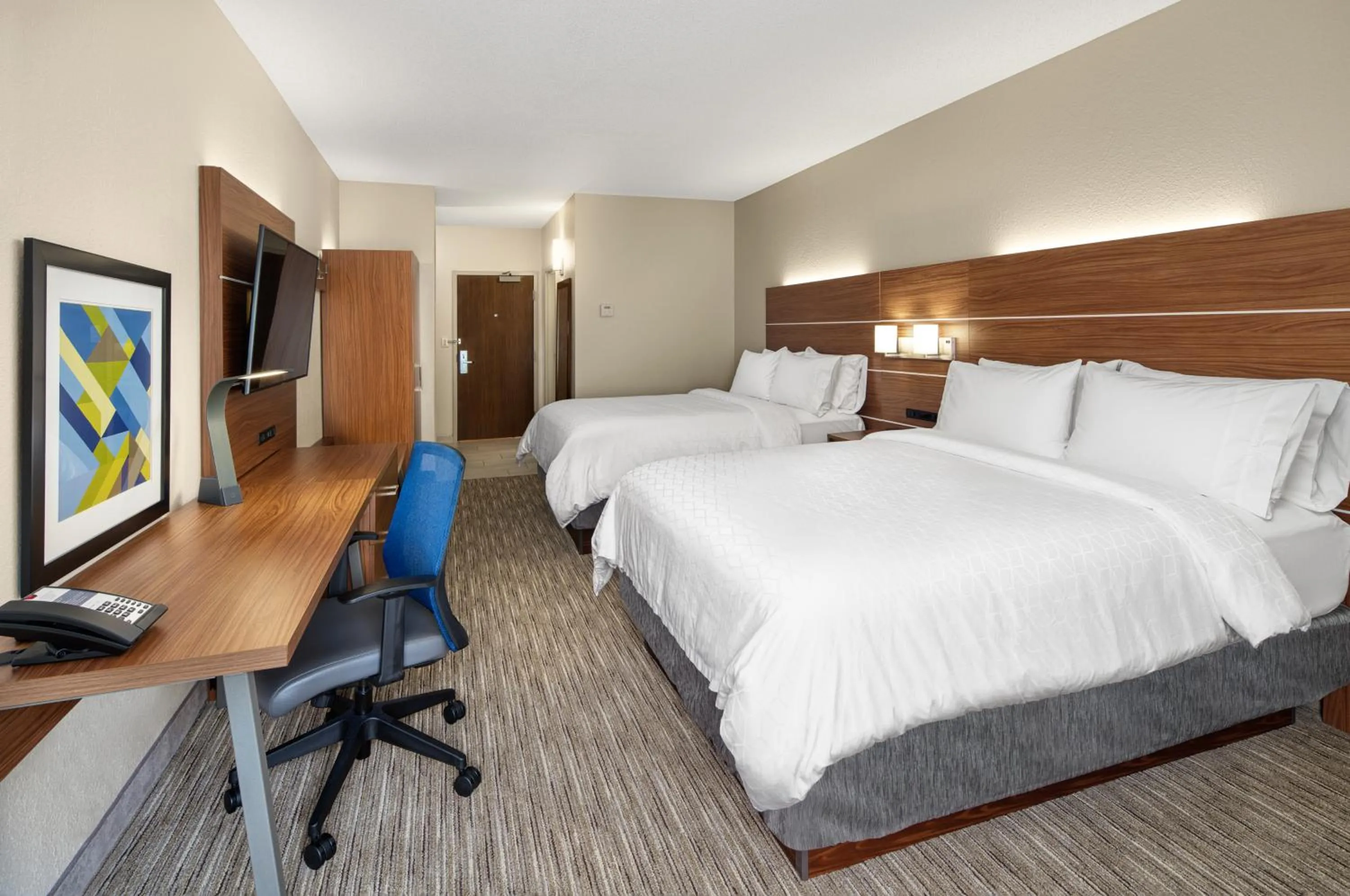 Bed in Holiday Inn Express Statesboro by IHG