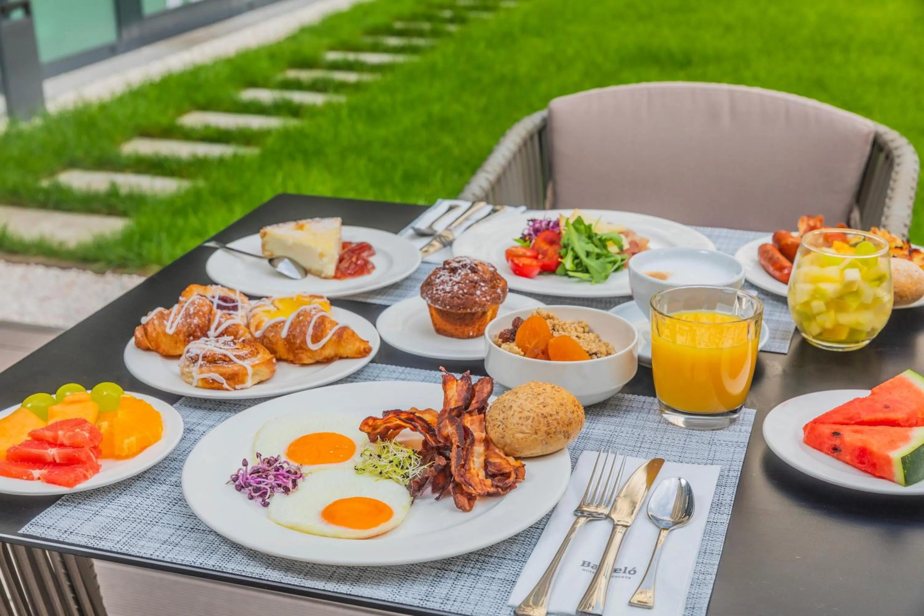 Breakfast in Barceló Budapest