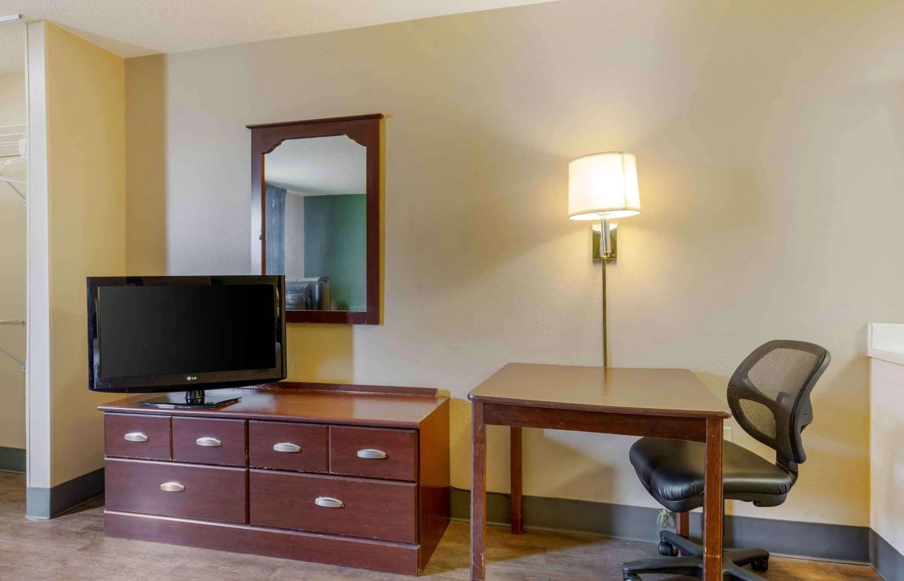 Bedroom in Extended Stay America Suites - Lubbock - Southwest