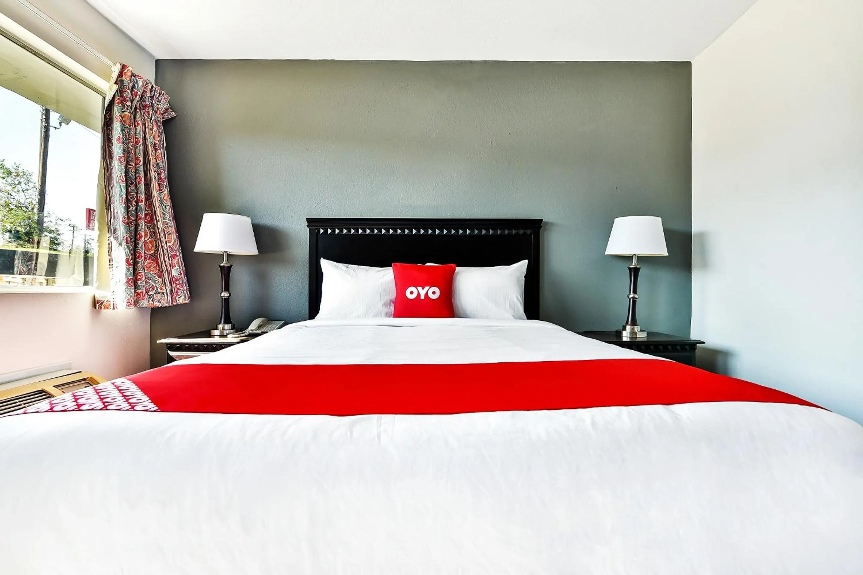 Bedroom, Bed in OYO Hotel Shreveport Airport North