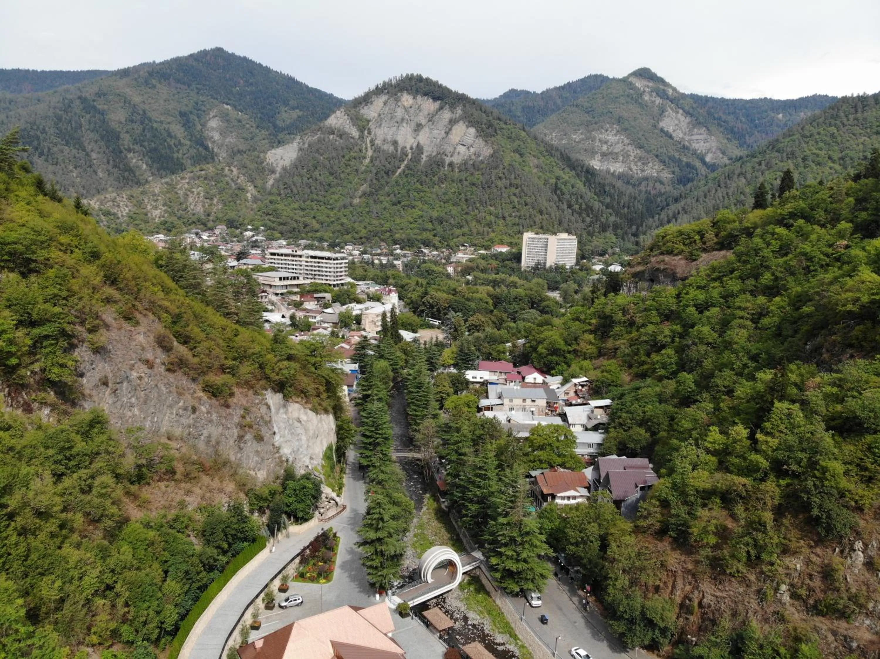Neighbourhood in Borjomi UnderWood
