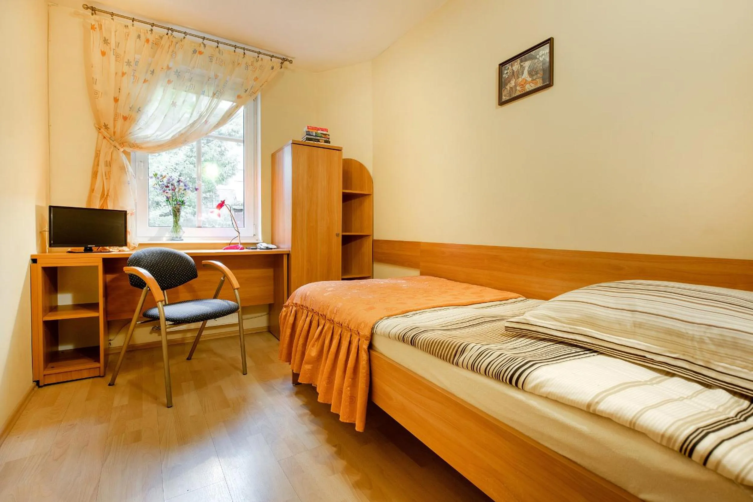 Bed in Willa Alexander