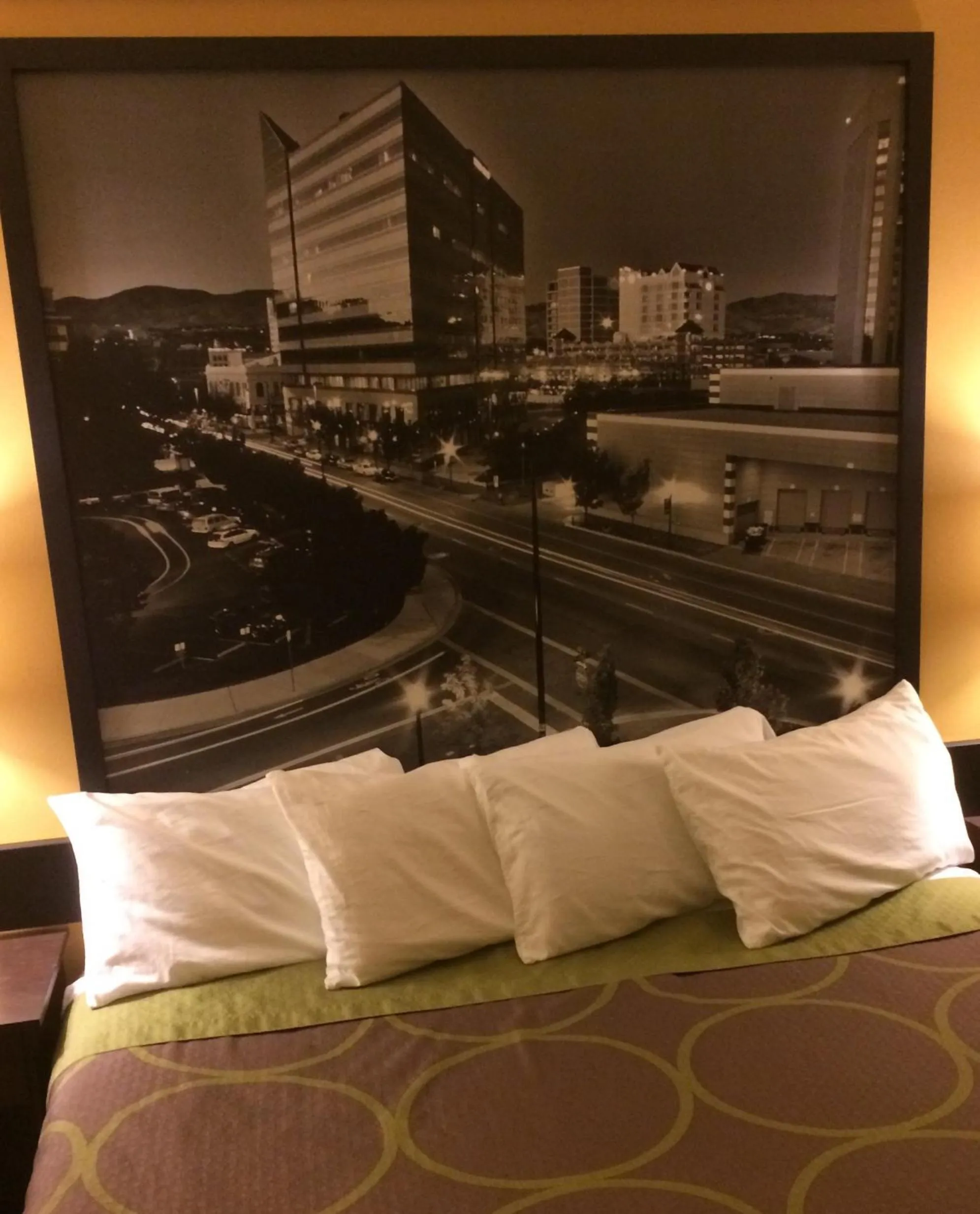 Decorative detail, Bed in Super 8 by Wyndham Idaho Falls