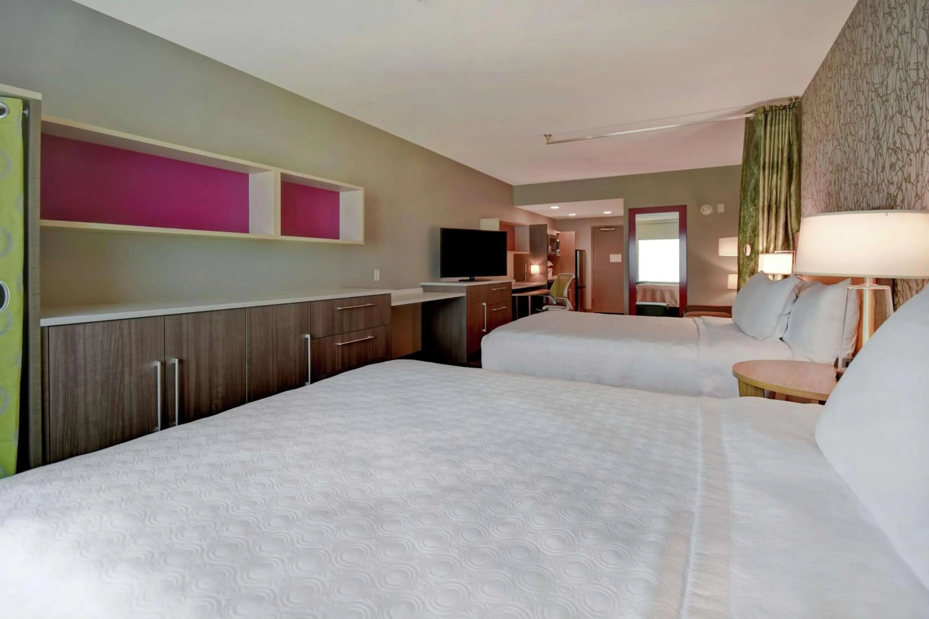 Bedroom, Bed in Home2 Suites By Hilton Shreveport