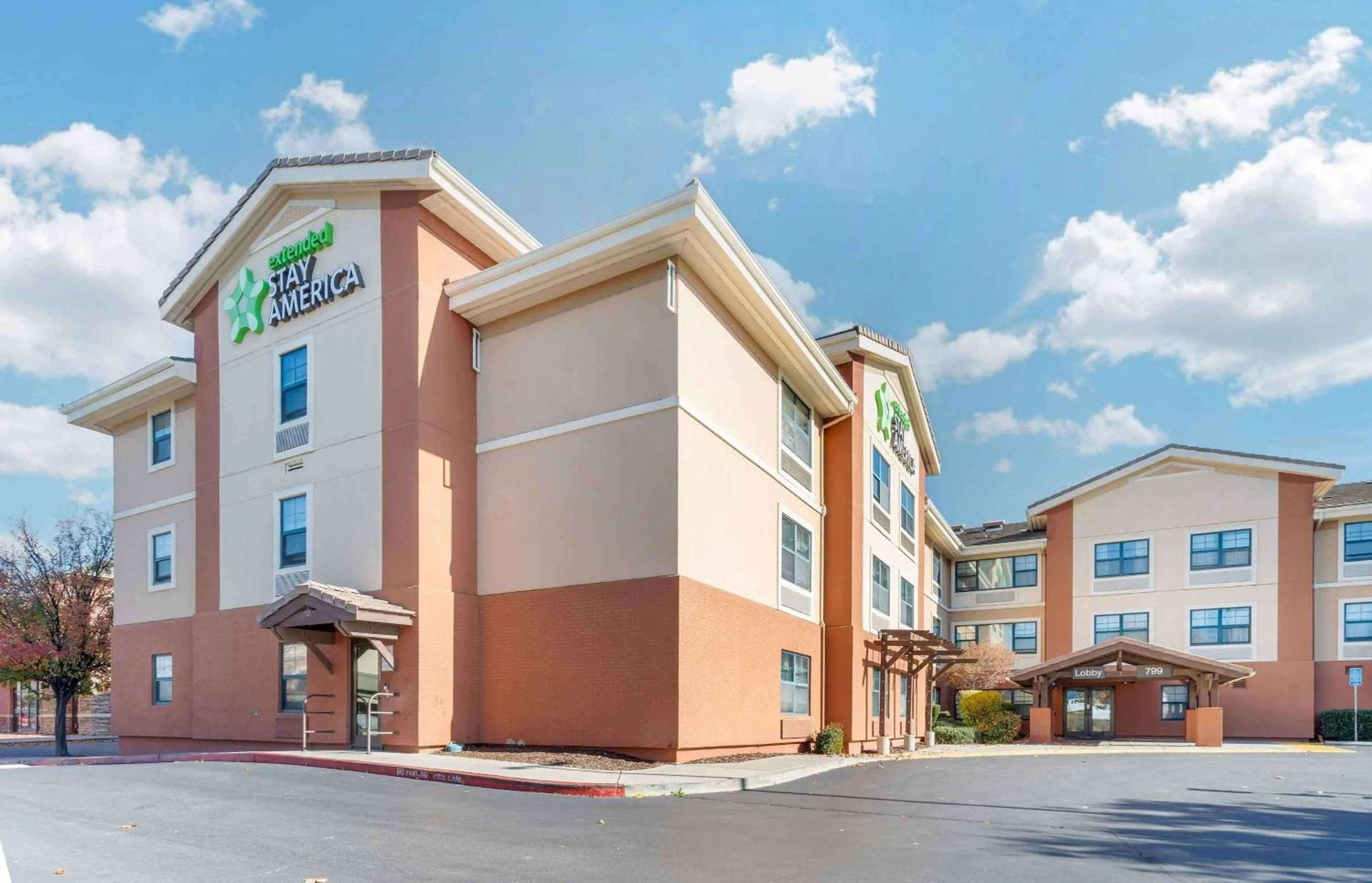 Property building in Extended Stay America Suites - Sacramento - Vacaville