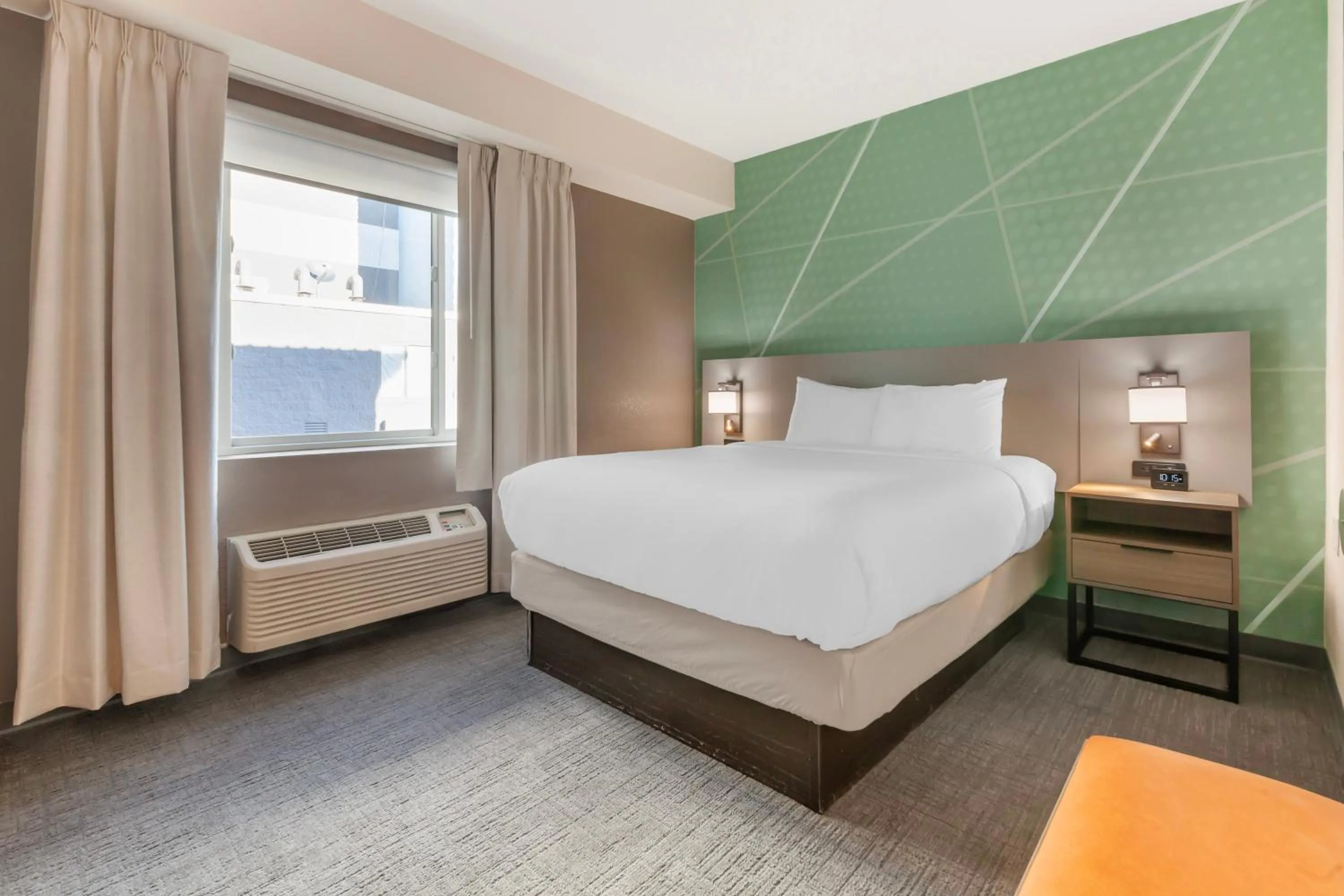 Bed in Comfort Inn & Suites Beaver Dam