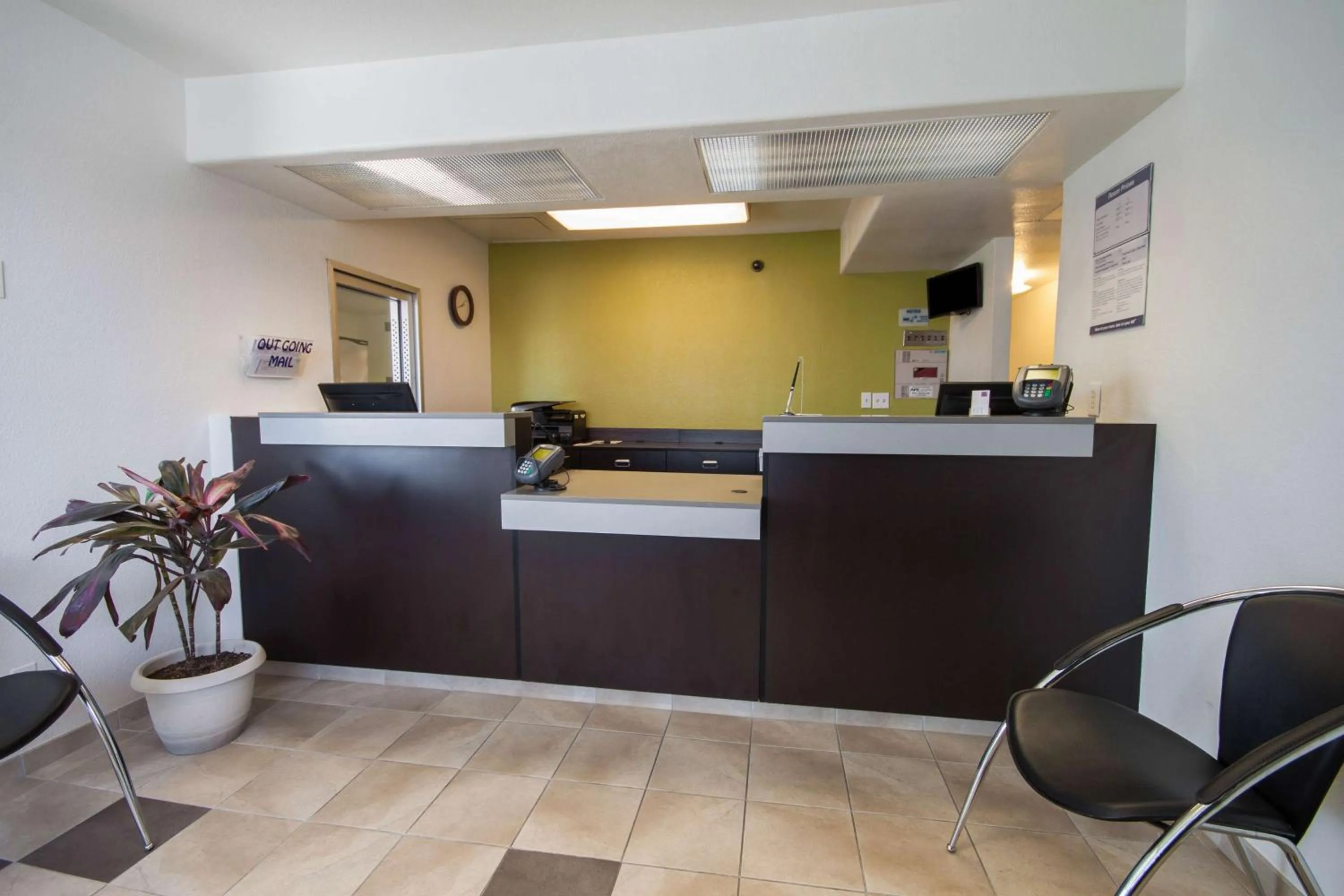 Lobby or reception in Studio 6-El Paso, TX - East
