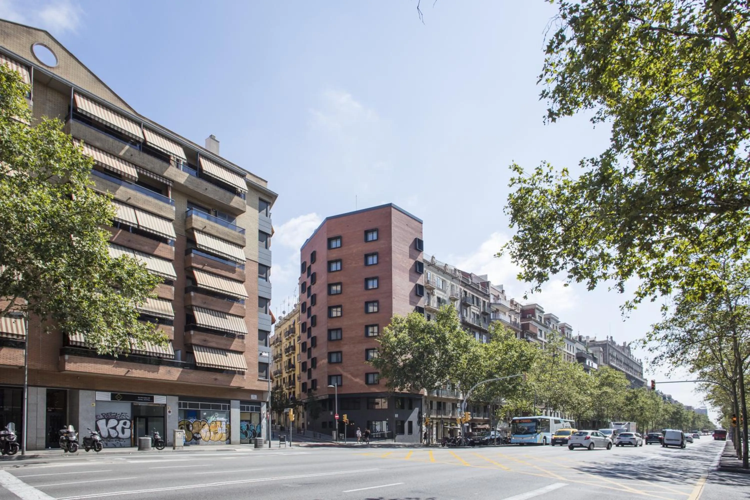 Property building in Hotel Brick Barcelona