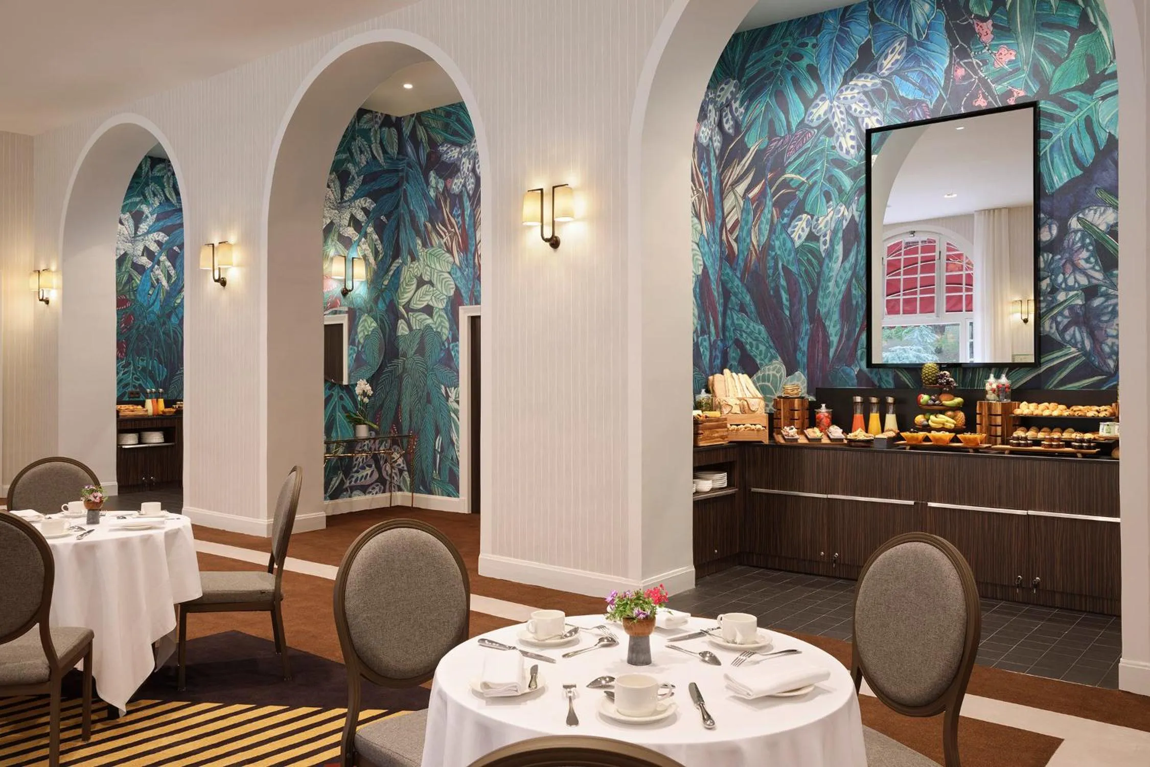 Breakfast in Hôtel Barrière Le Westminster