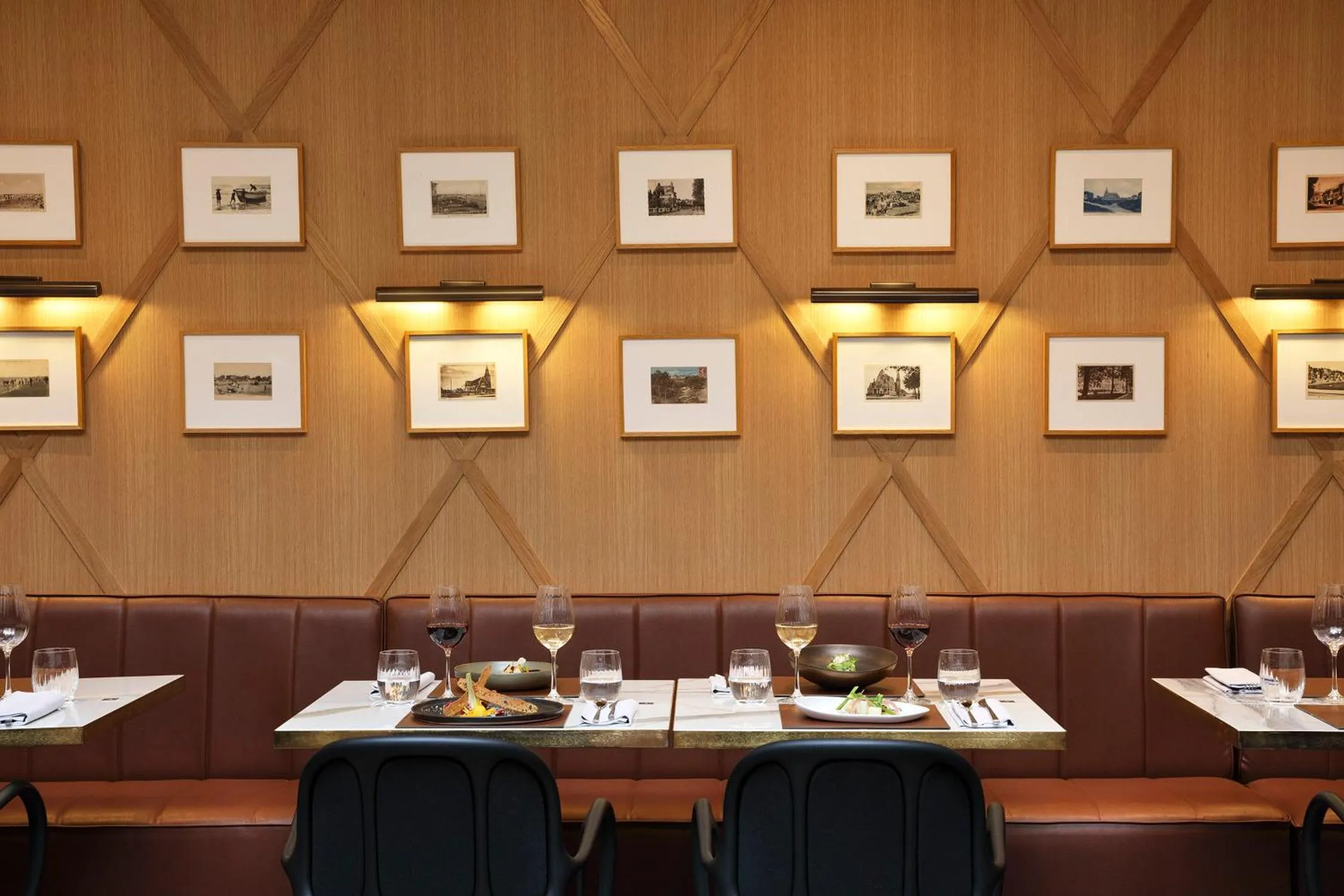 Restaurant/places to eat in Hôtel Barrière Le Westminster