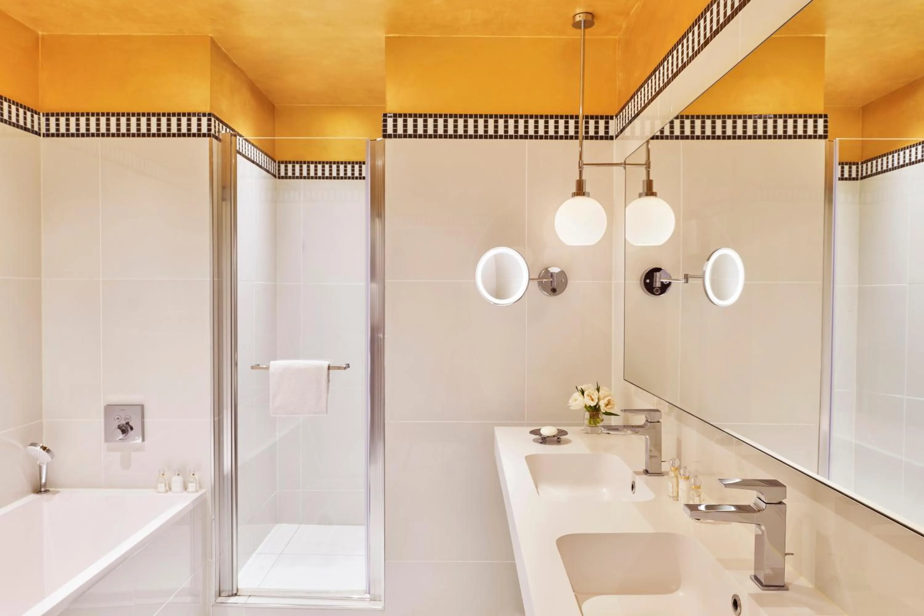 Hôtel Barrière Le Westminster