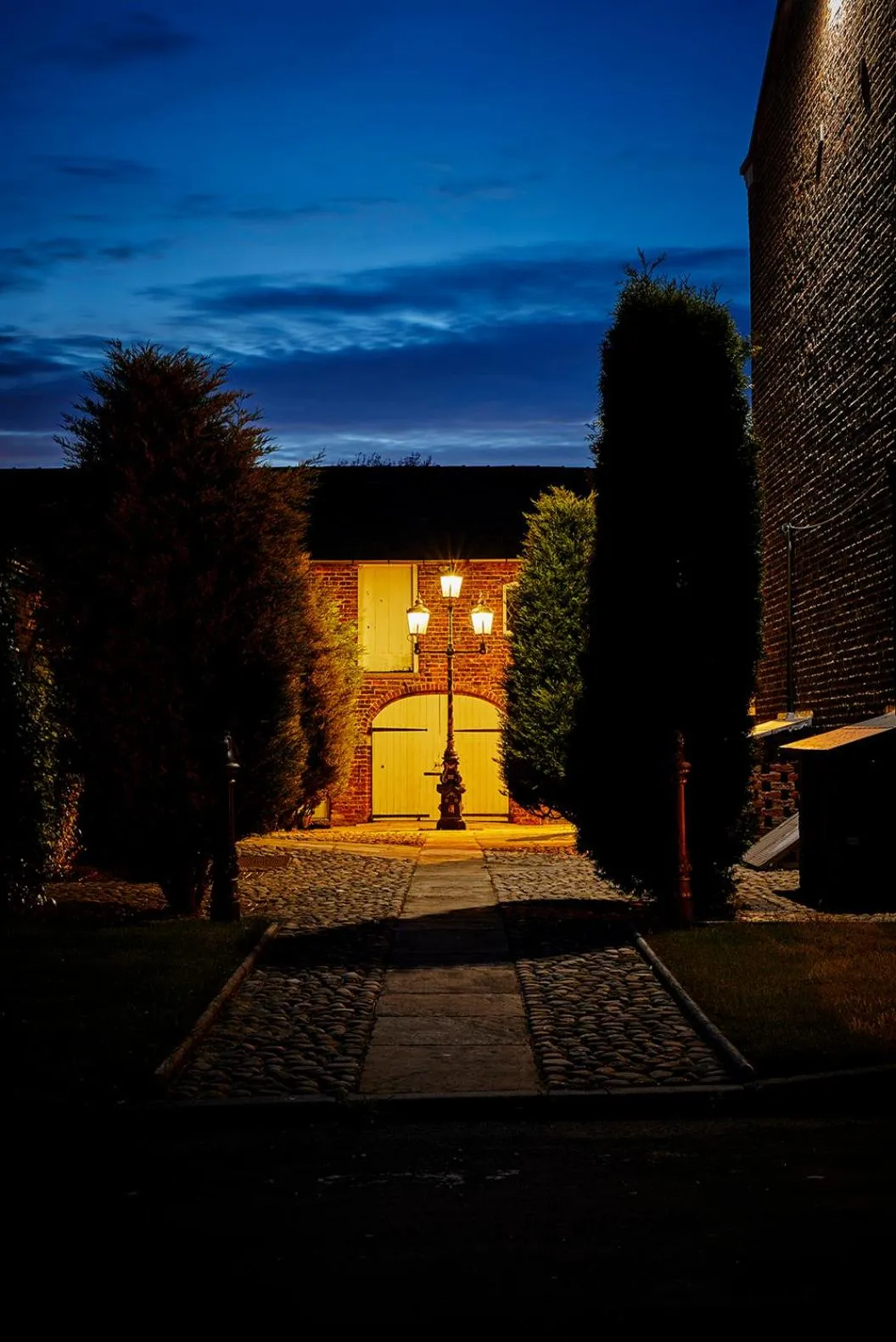 Property building in Loftsome Bridge Hotel