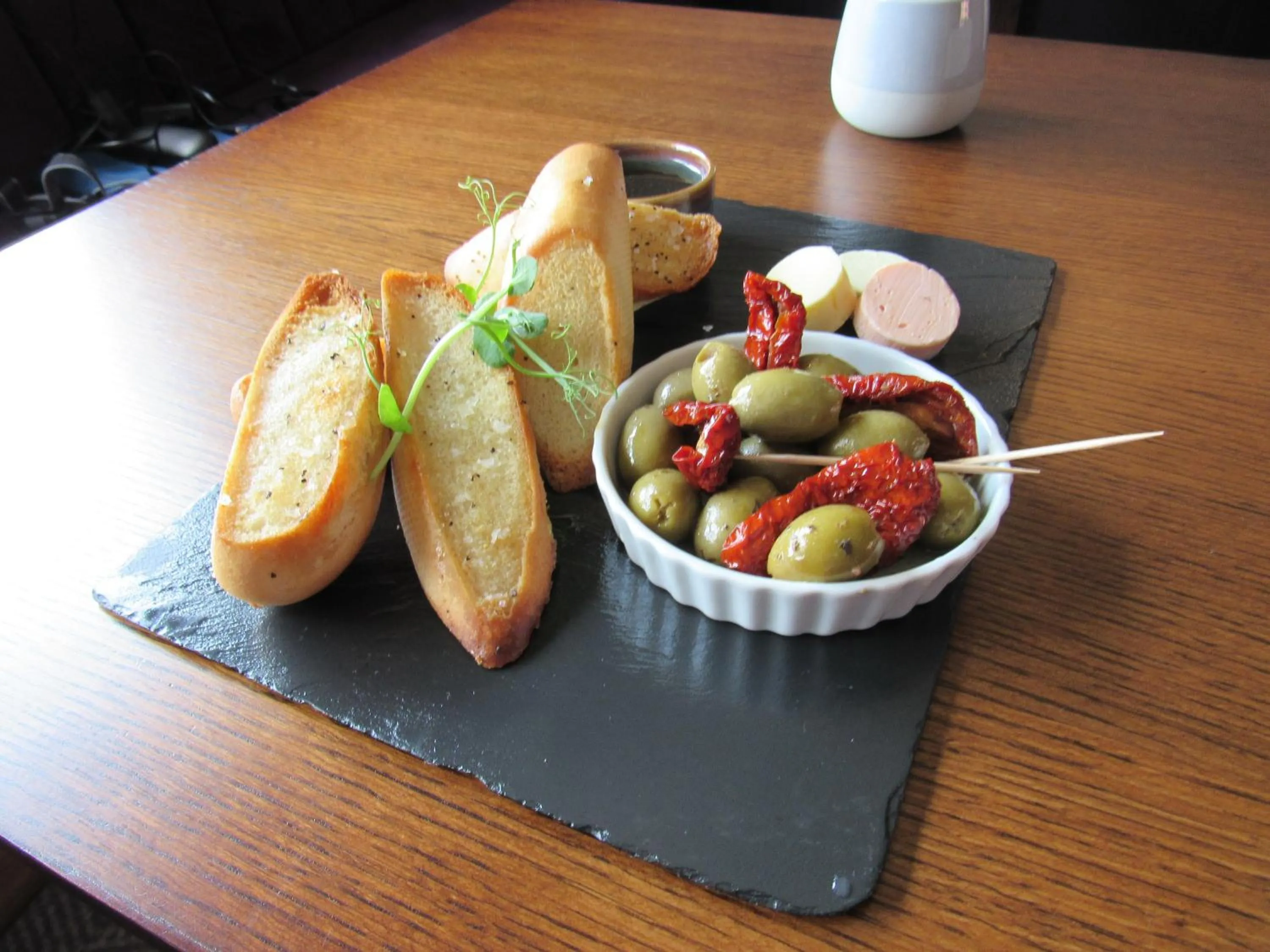 Restaurant/places to eat in Loftsome Bridge Hotel