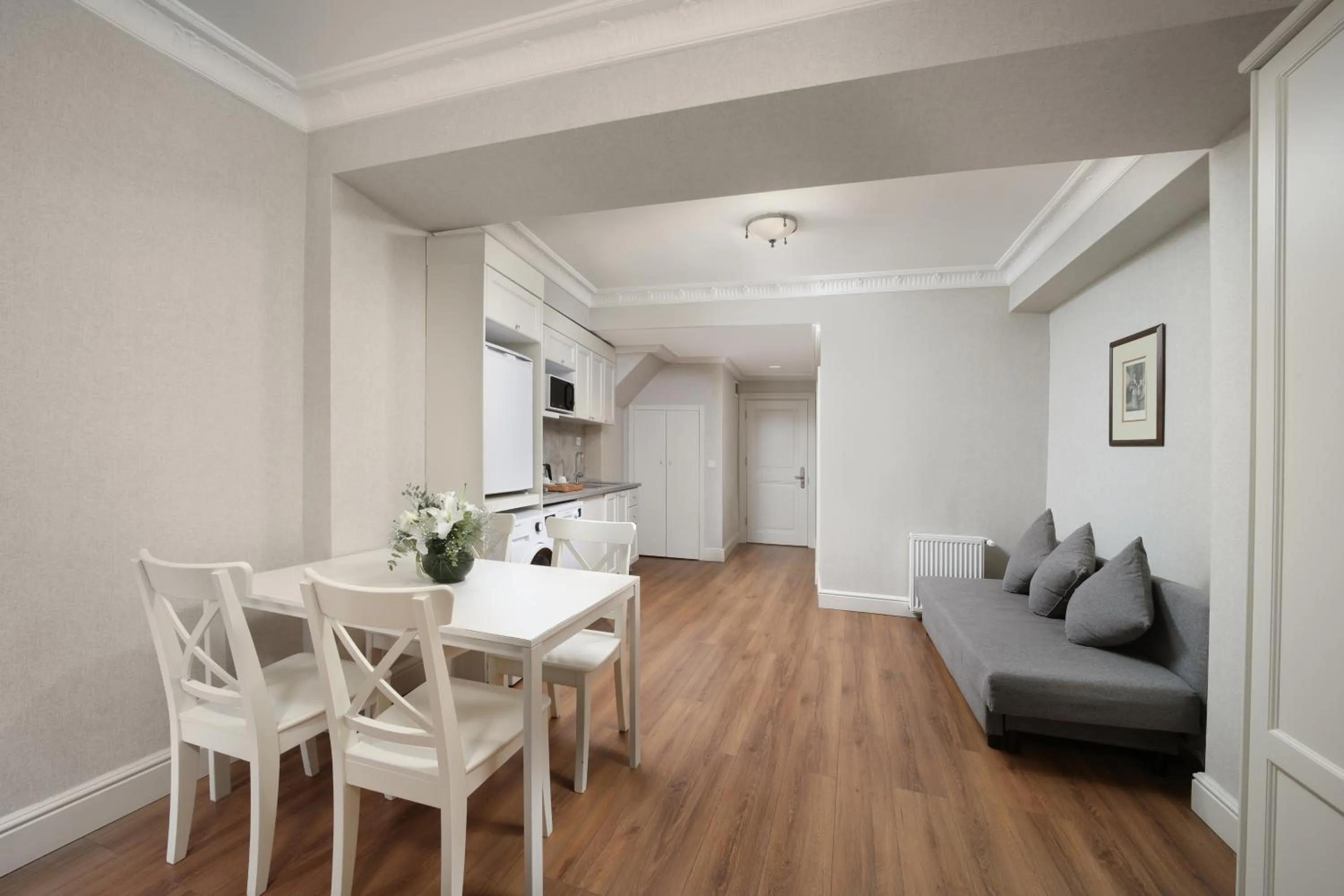 Seating area in Meroddi La Porta