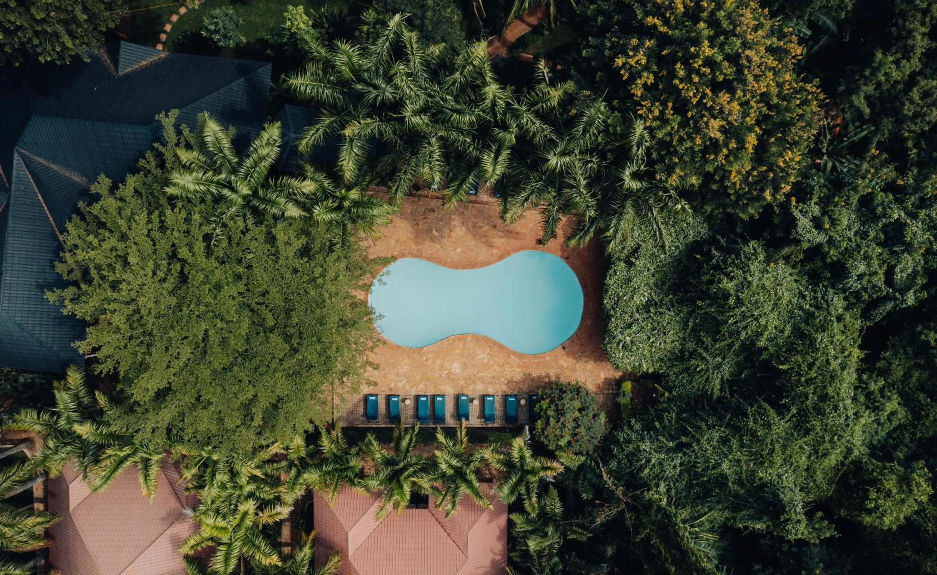 Swimming pool in Chanya by Ardhi Africa