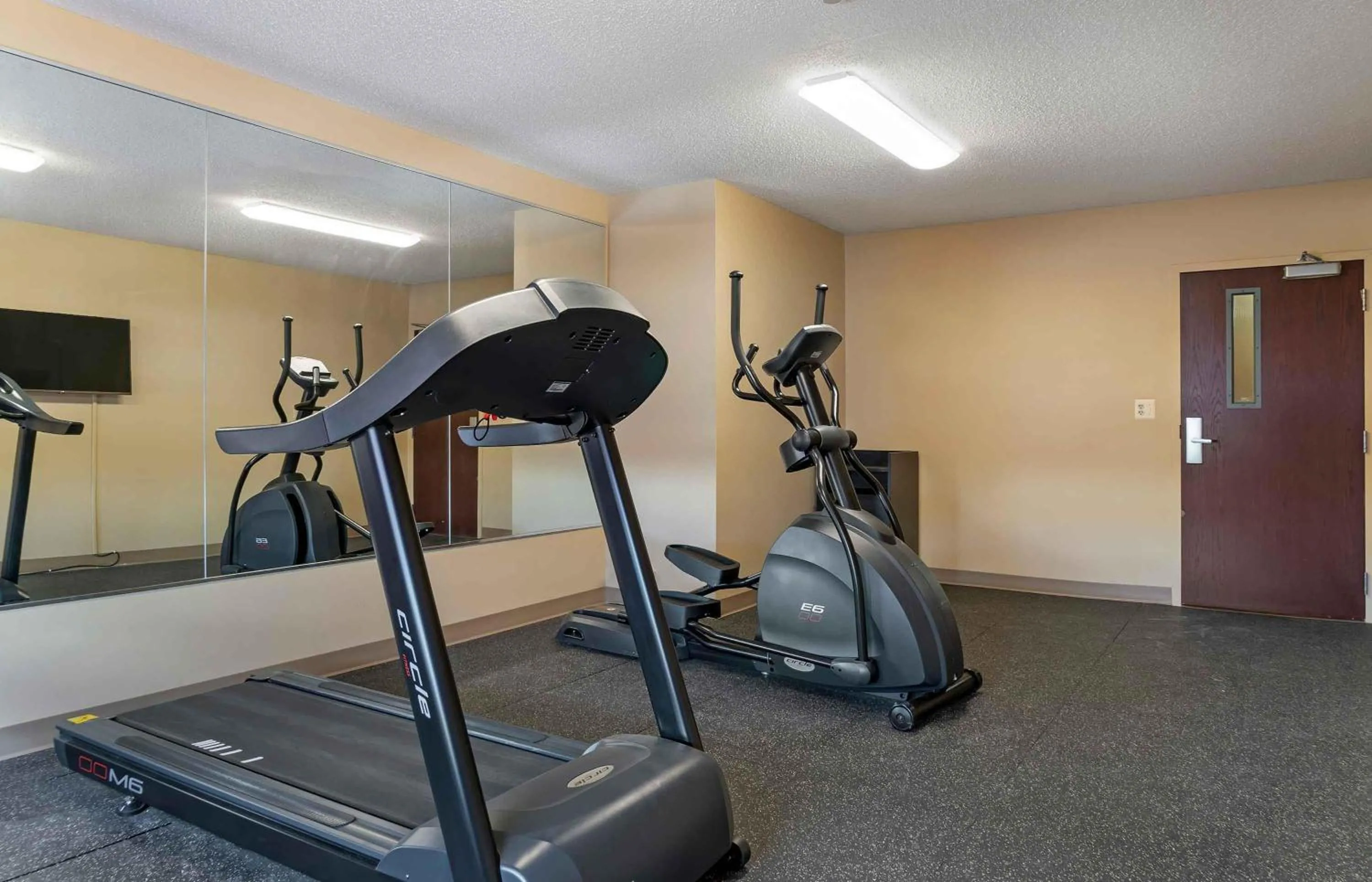 Fitness centre/facilities in Extended Stay America Suites - Detroit - Dearborn