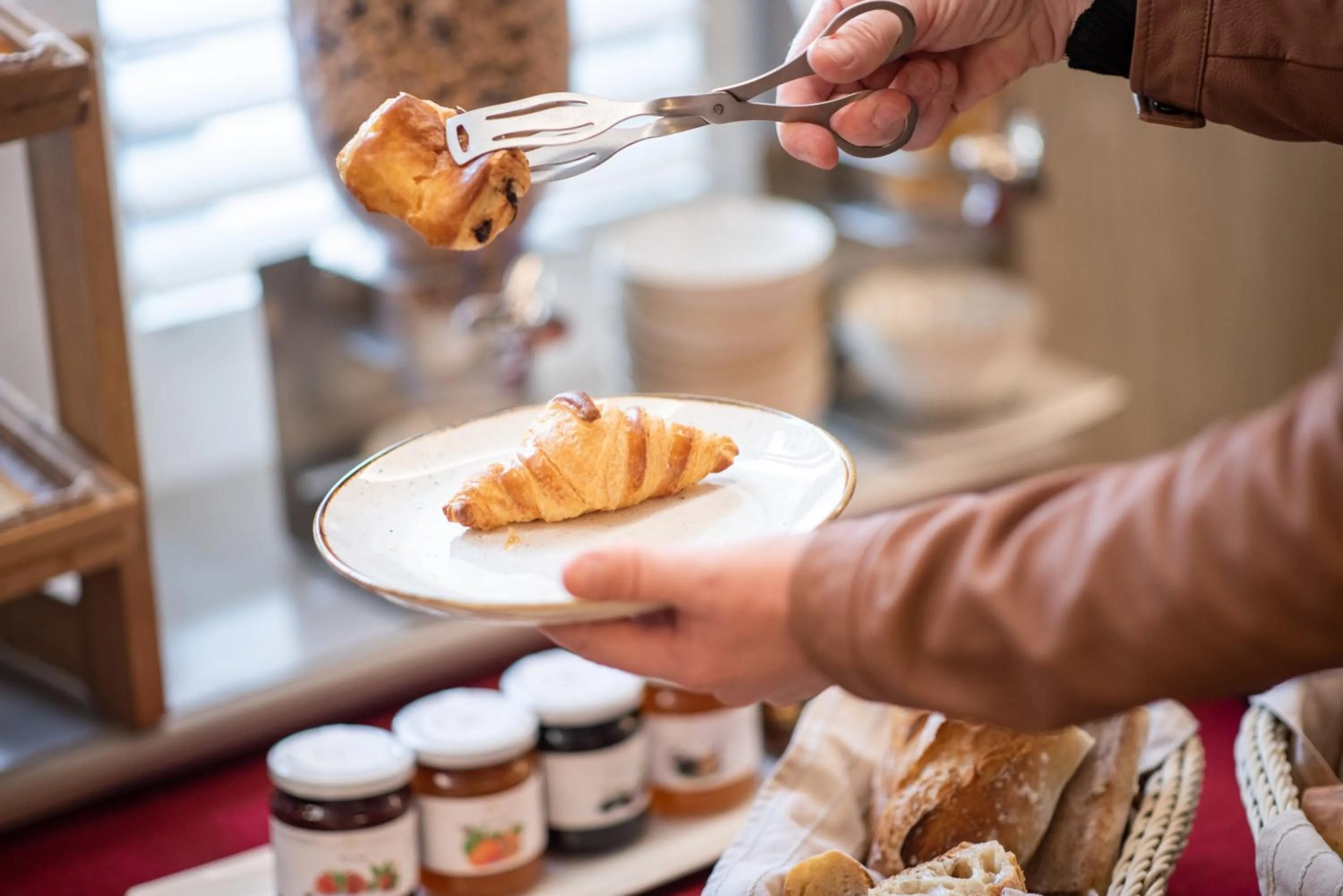 People in Hôtel La Villefromoy