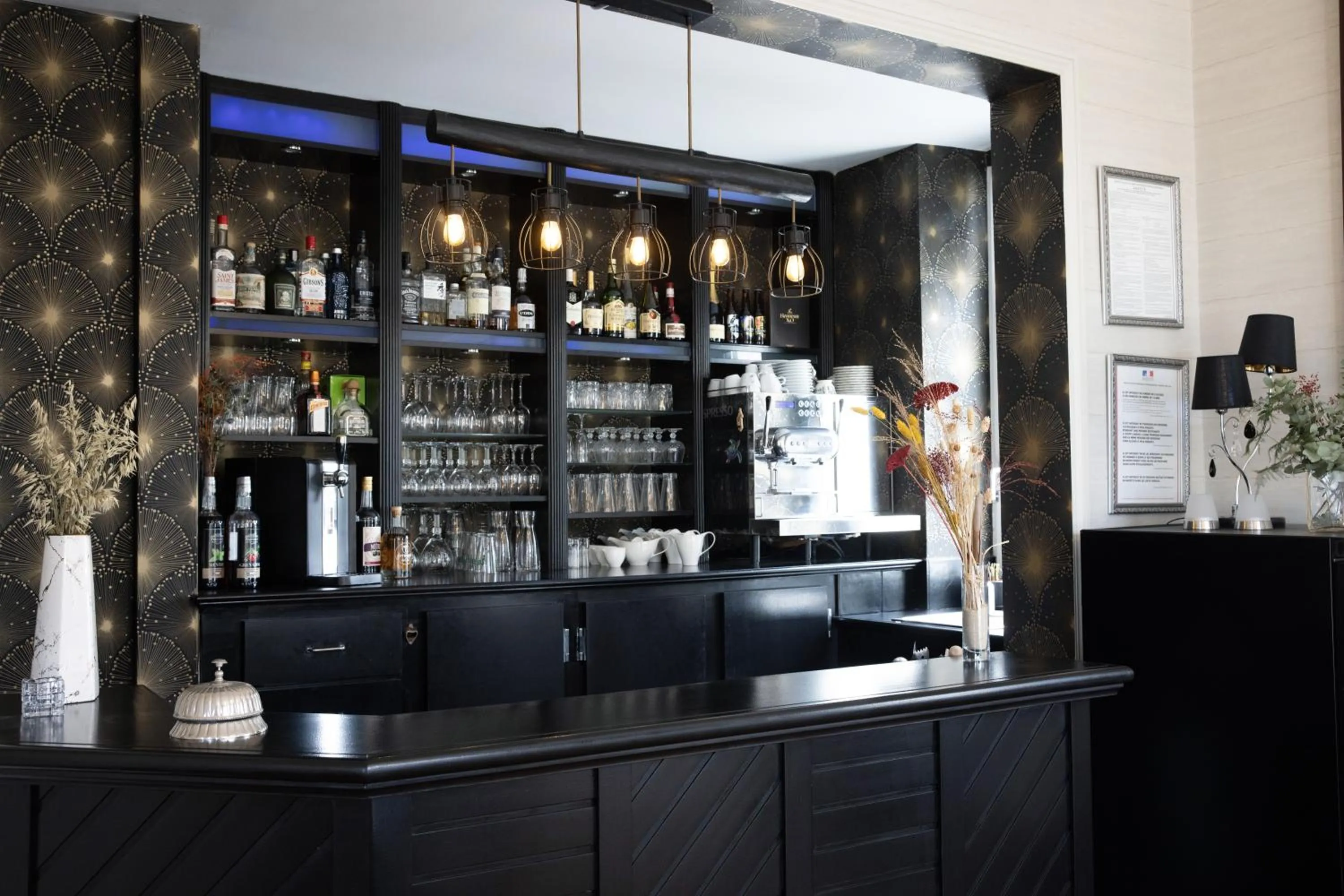 Lounge or bar in Hôtel La Villefromoy