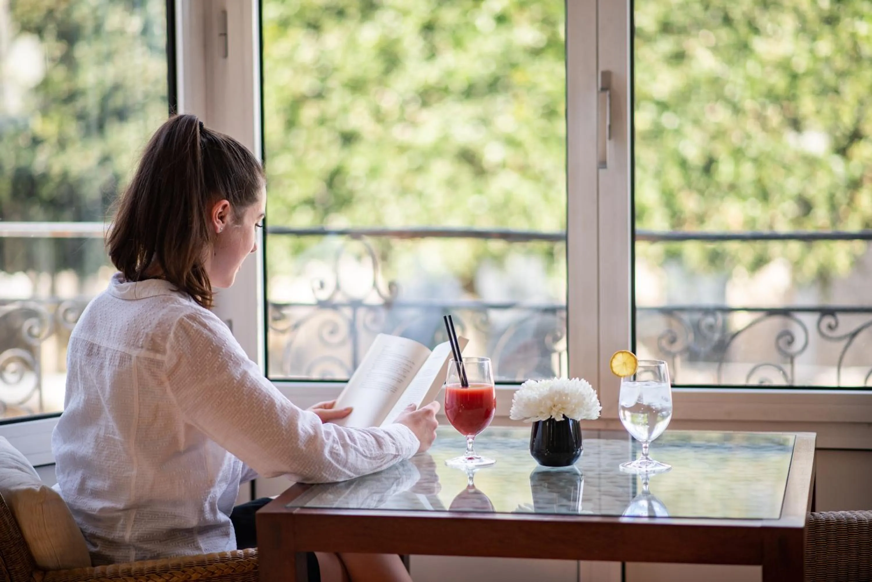 People in Hôtel La Villefromoy