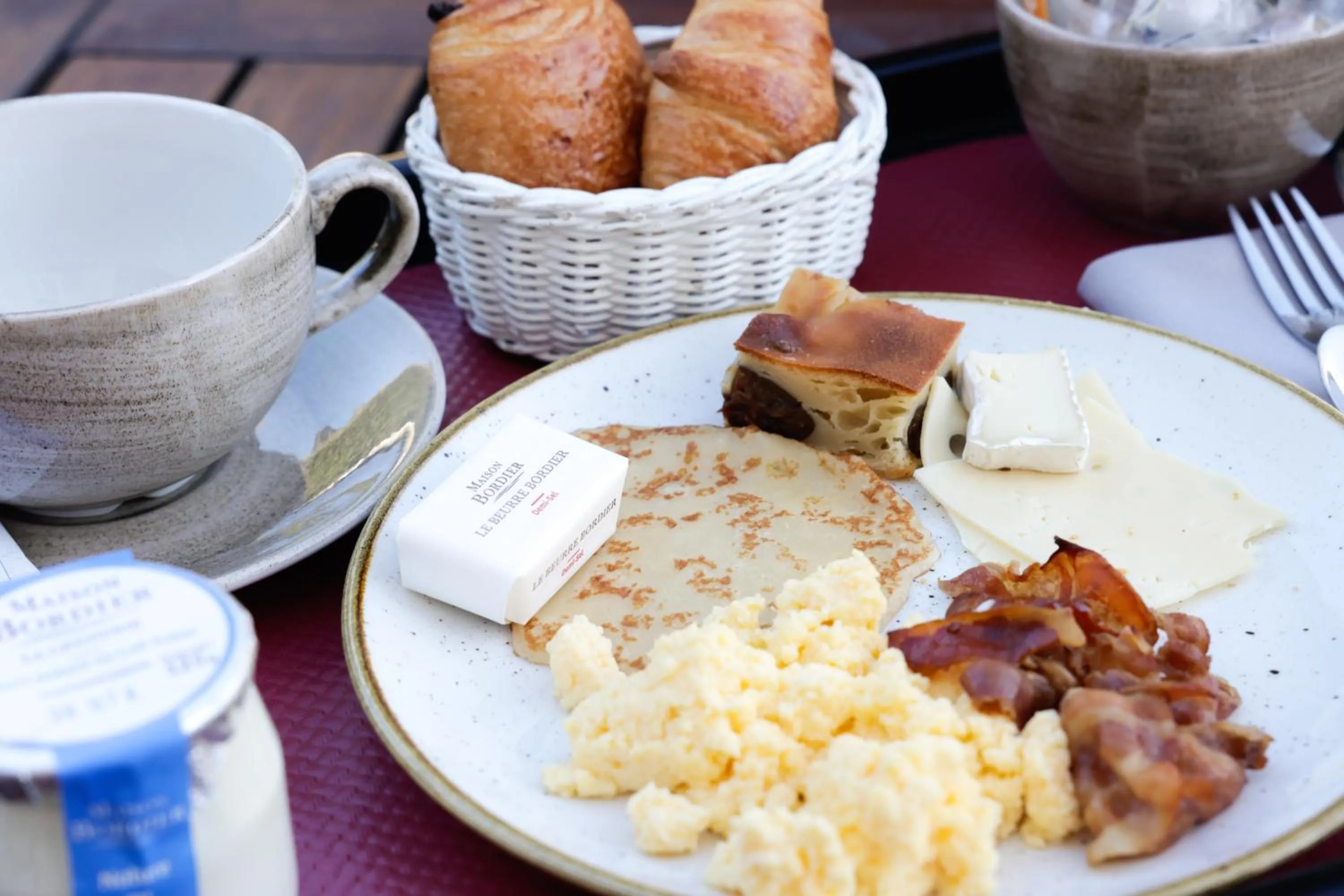 Food and drinks in Hôtel La Villefromoy