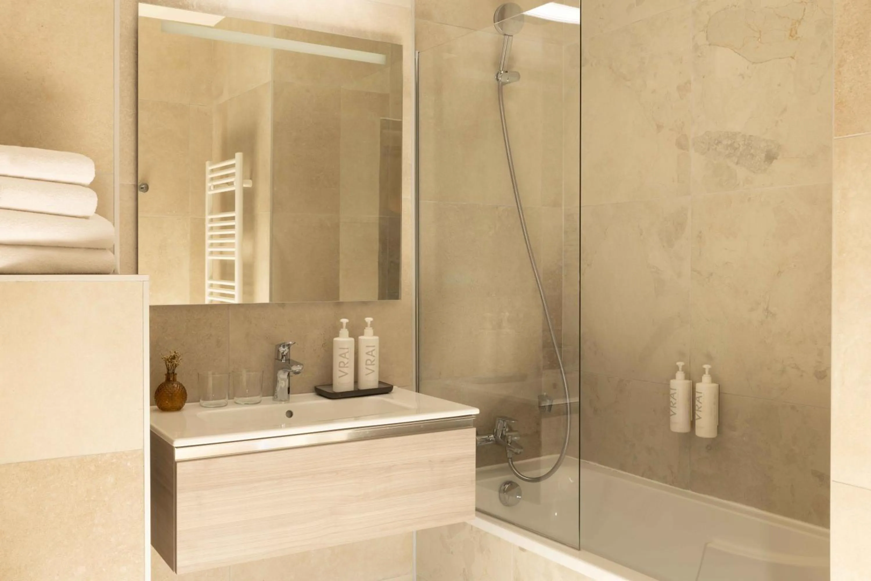 Bathroom in Hôtel Le Pré Galoffre