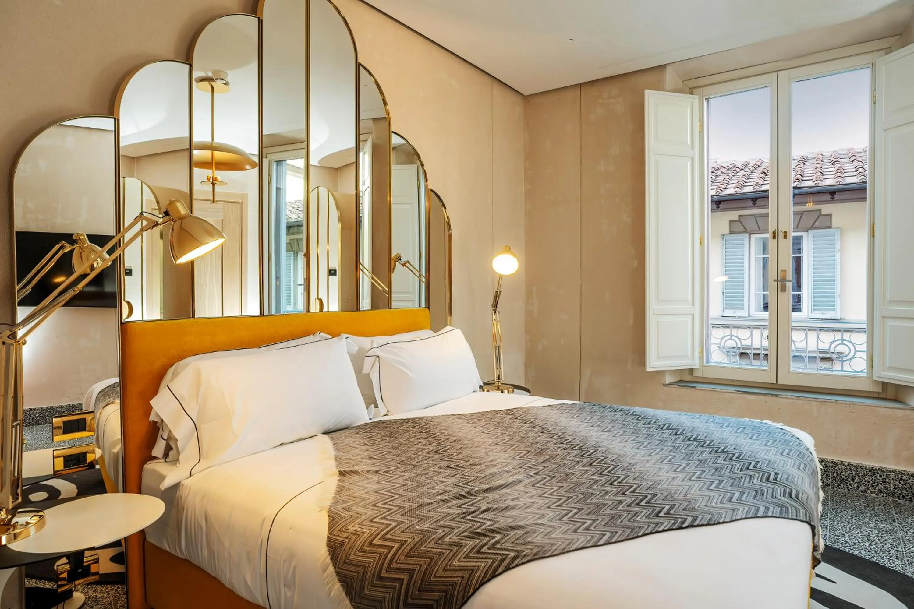 Bedroom, Bed in Hotel Calimala Florence