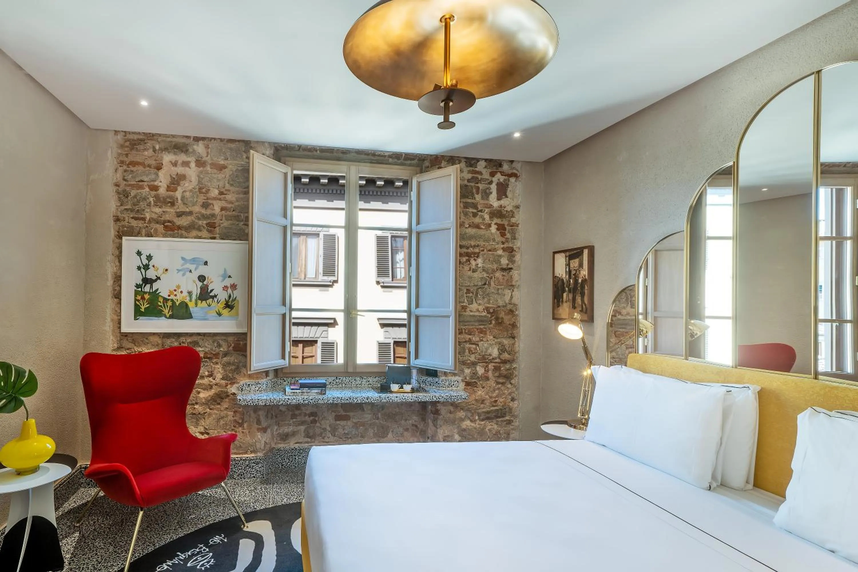 Photo of the whole room, Bed in Hotel Calimala Florence