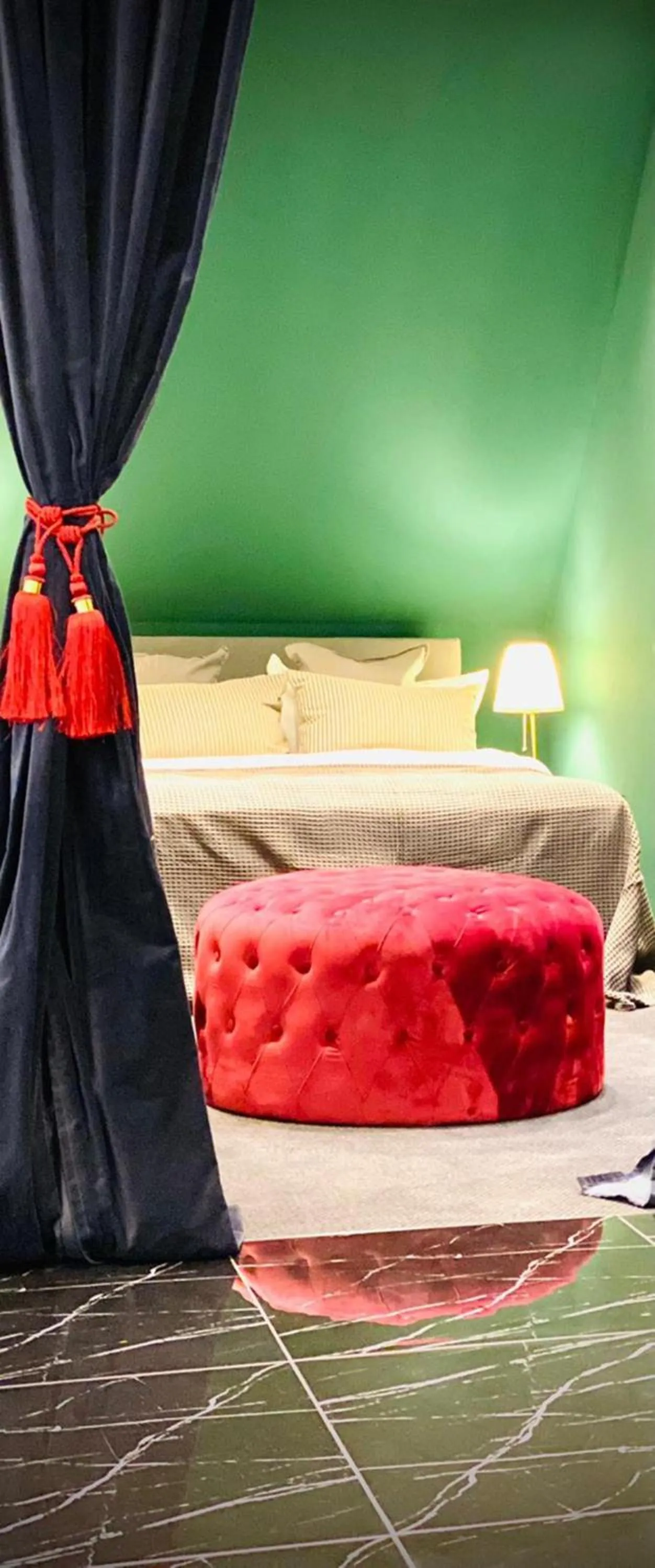 Photo of the whole room in Sleephotels Suite Garde