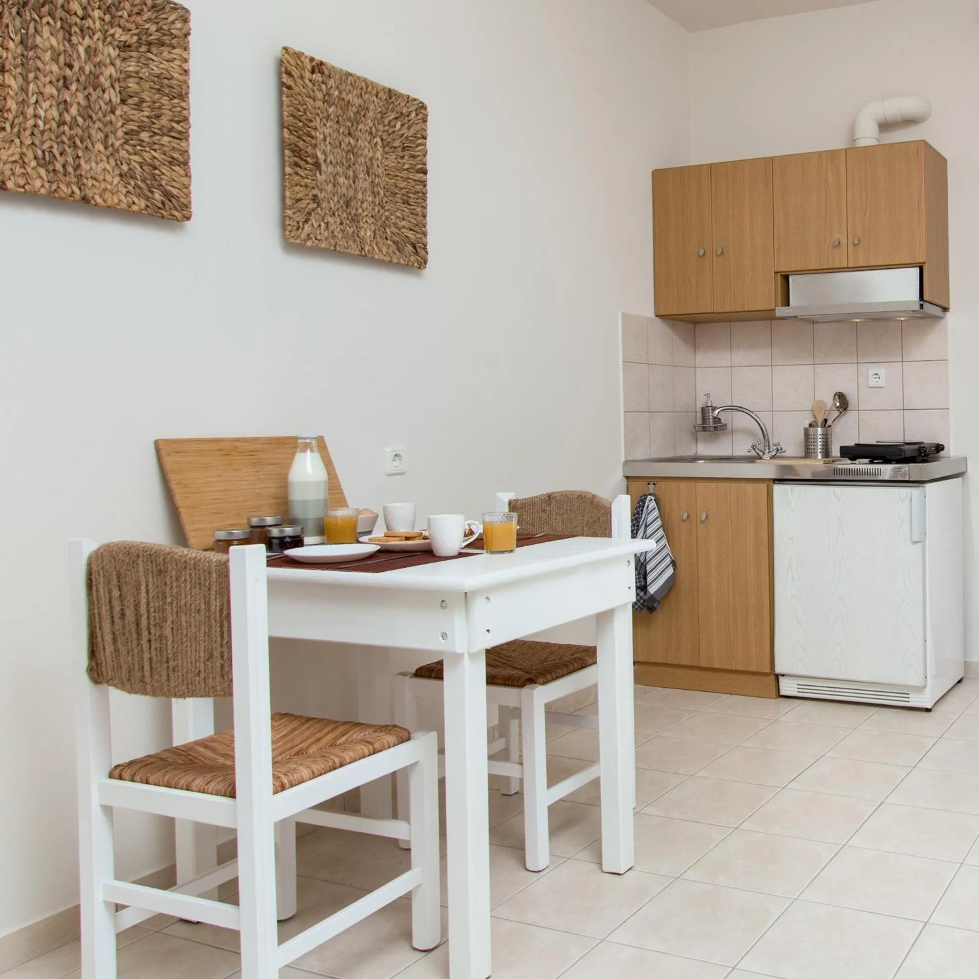 Kitchen or kitchenette in Kanso Rooms
