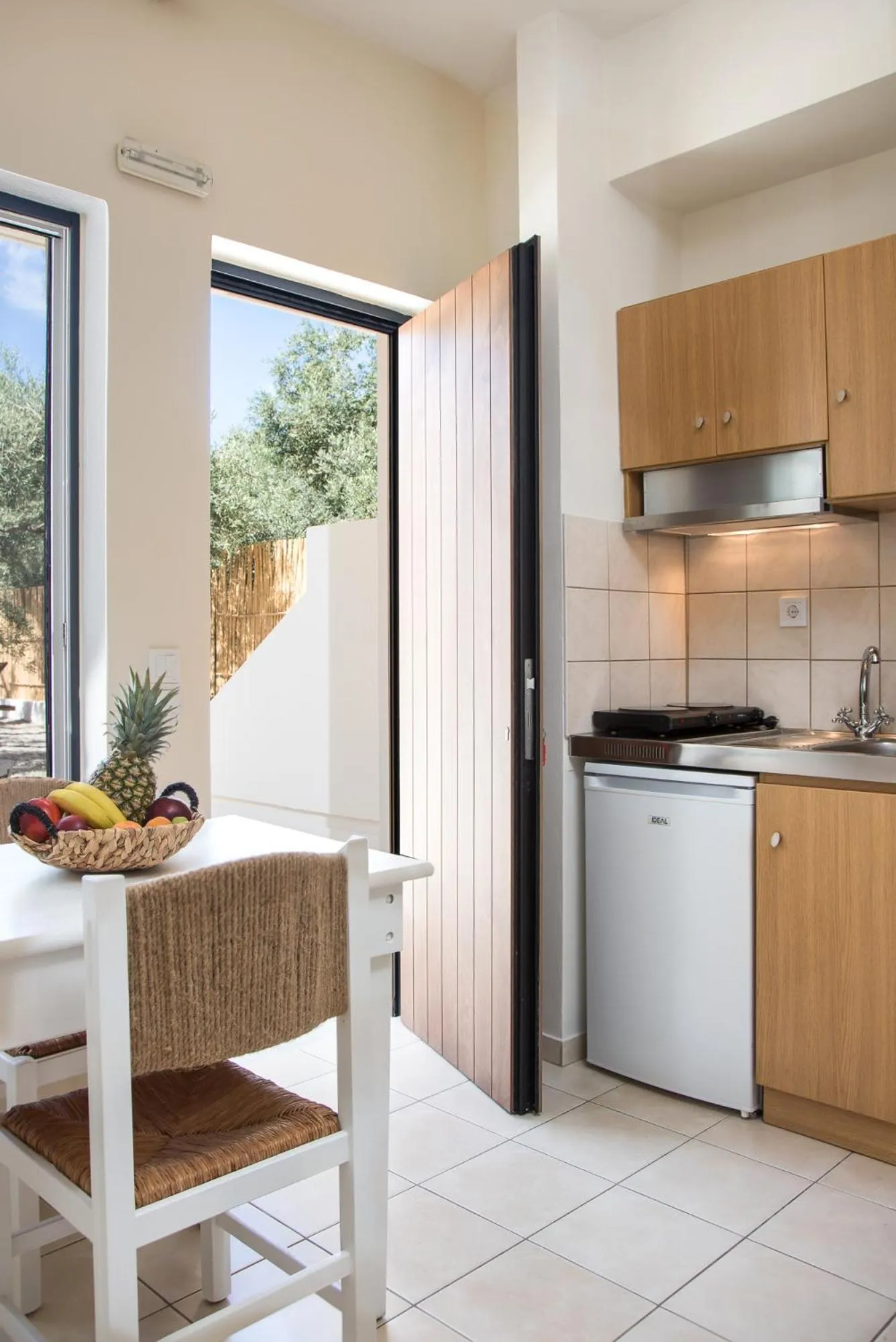 Kitchen or kitchenette in Kanso Rooms