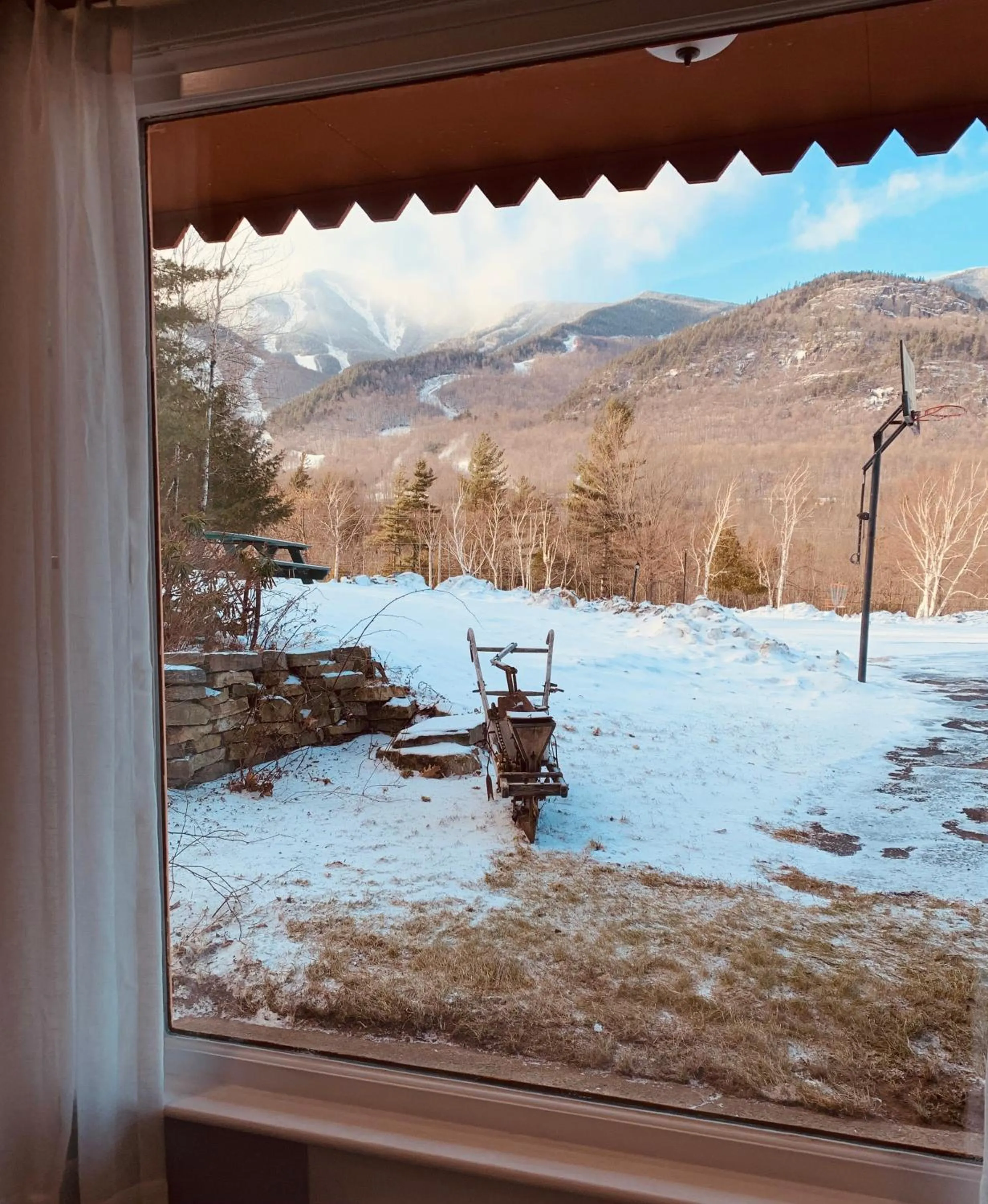 Mountain view in Ledge Rock at Whiteface